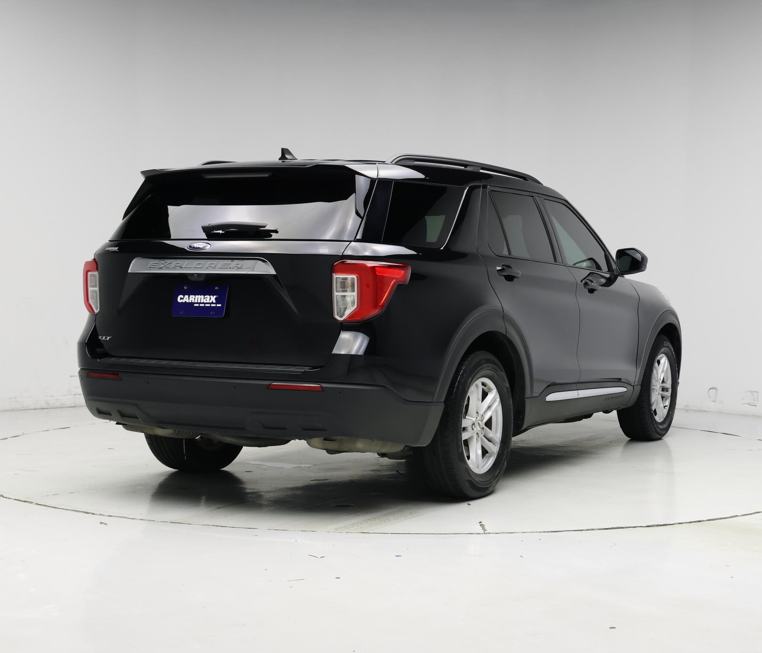 Thumbnail: 2023 Ford Explorer - 8