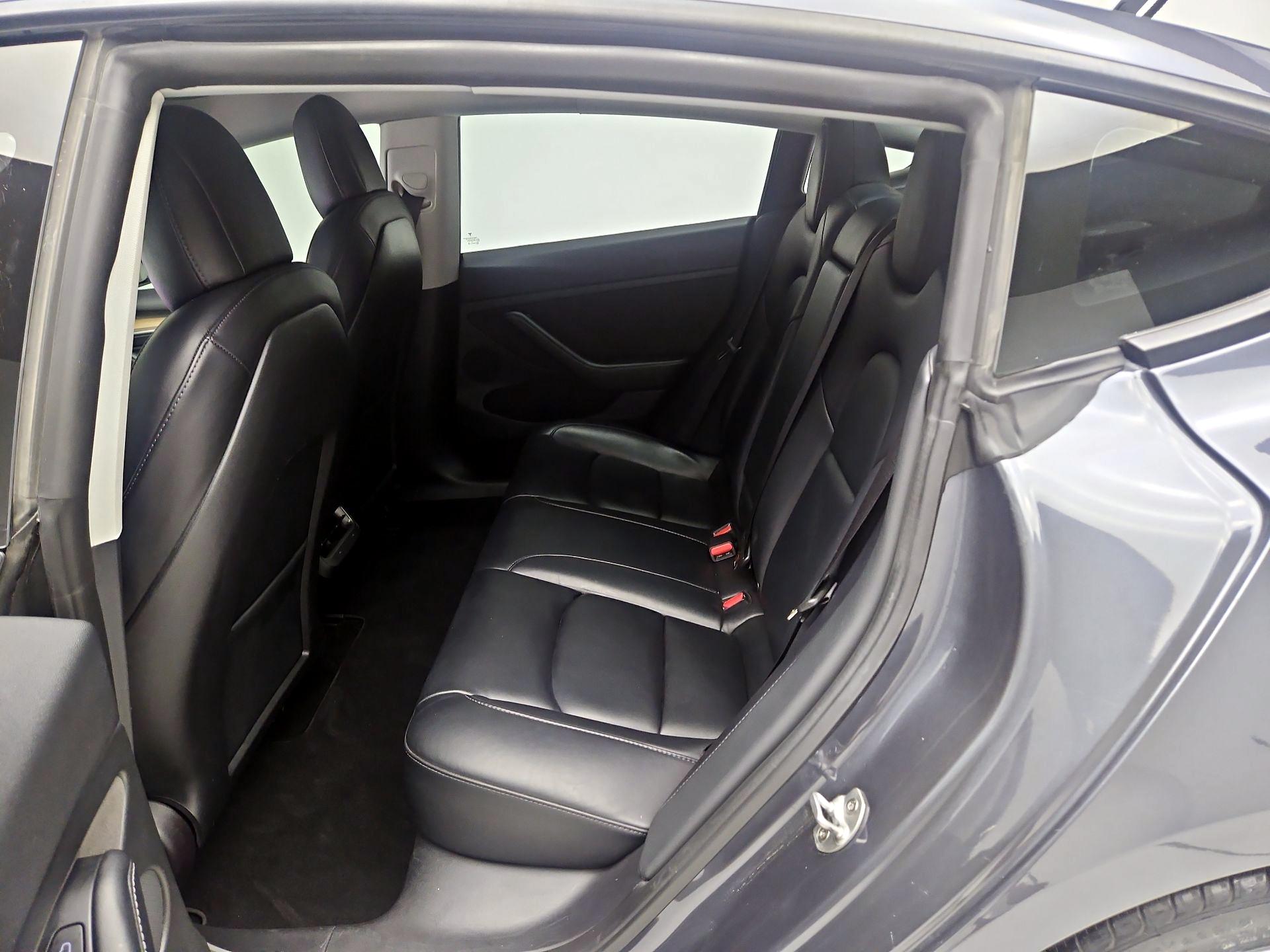 Thumbnail: 2022 Tesla Model 3 - 18