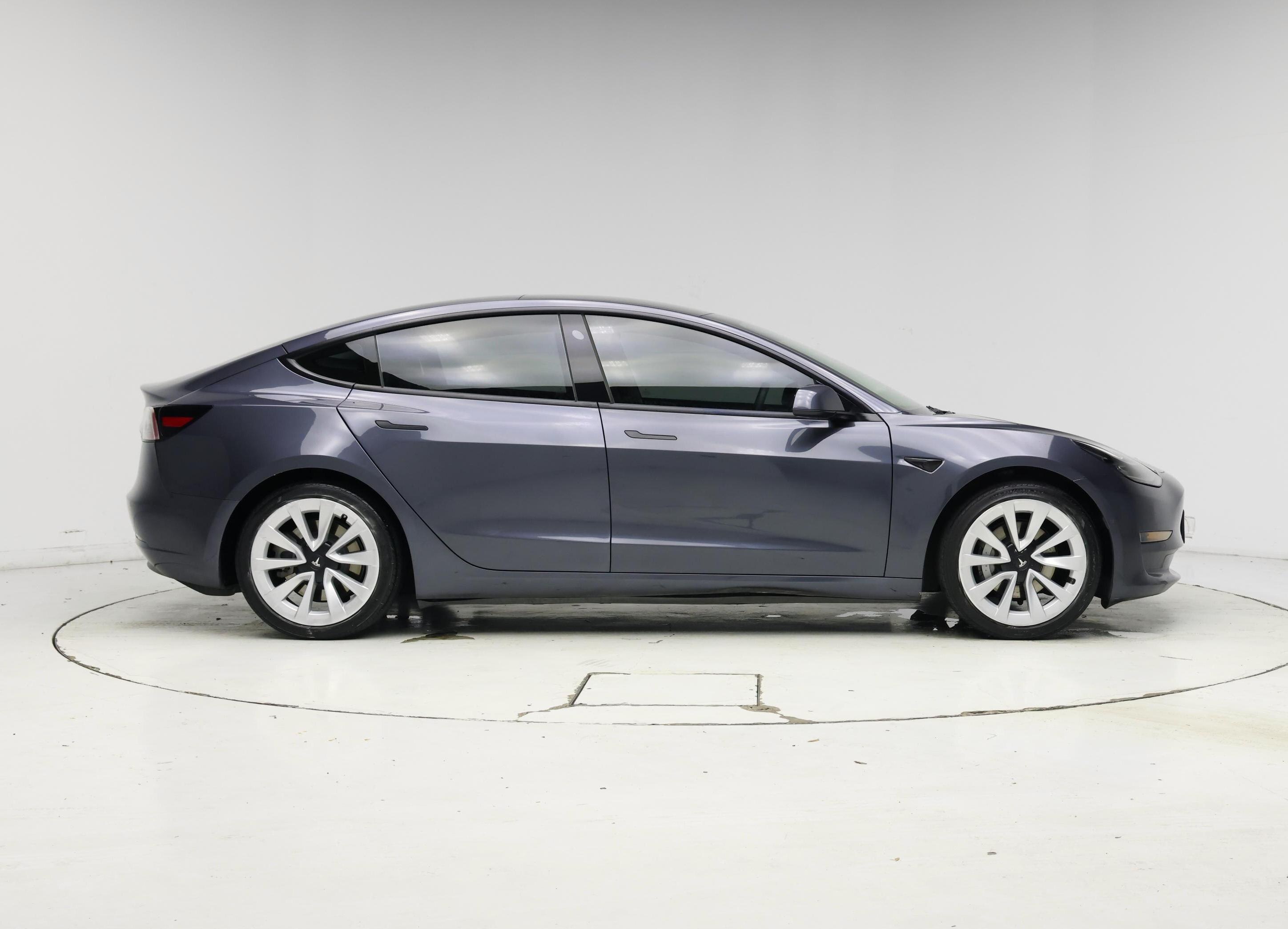 Thumbnail: 2022 Tesla Model 3 - 7