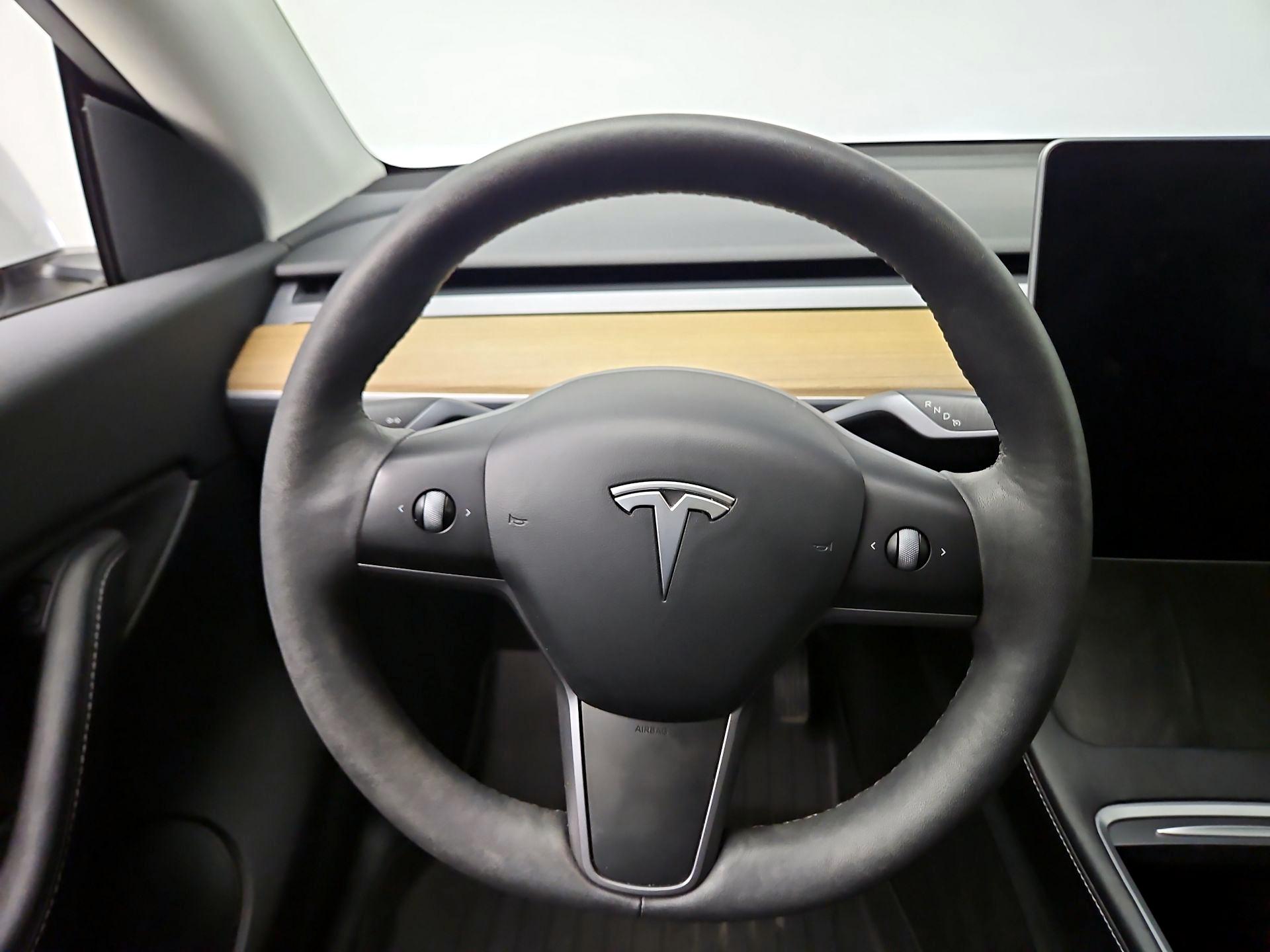 Thumbnail: 2021 Tesla Model Y - 10