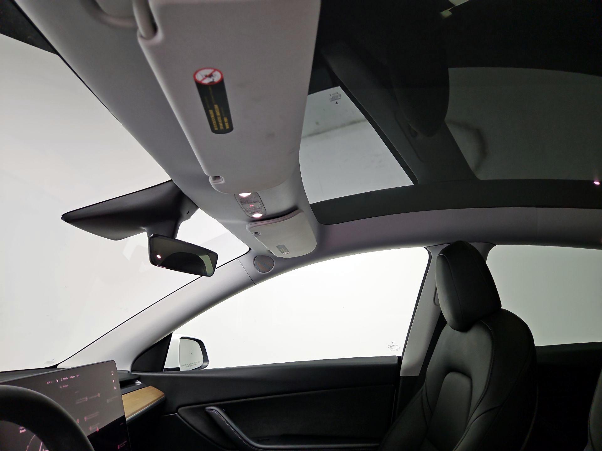 Thumbnail: 2021 Tesla Model Y - 18