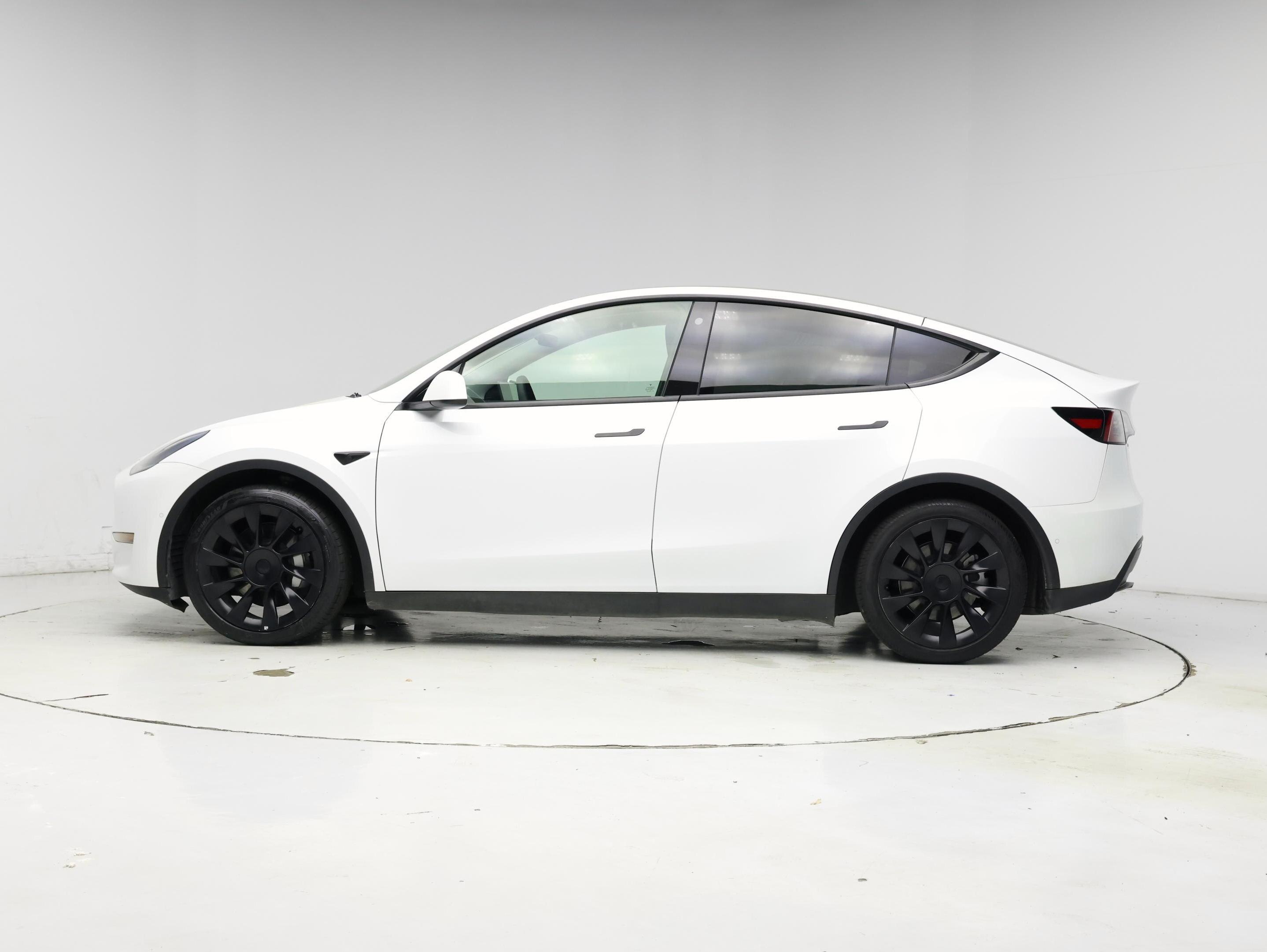 Thumbnail: 2021 Tesla Model Y - 3