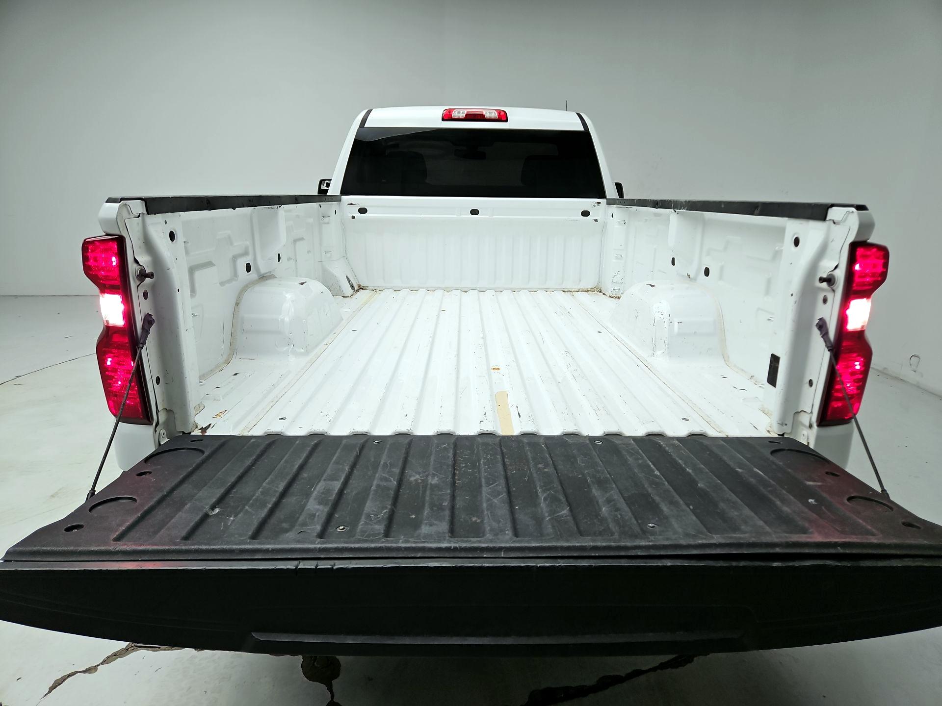 Thumbnail: 2022 Chevrolet Silverado 1500 - 19