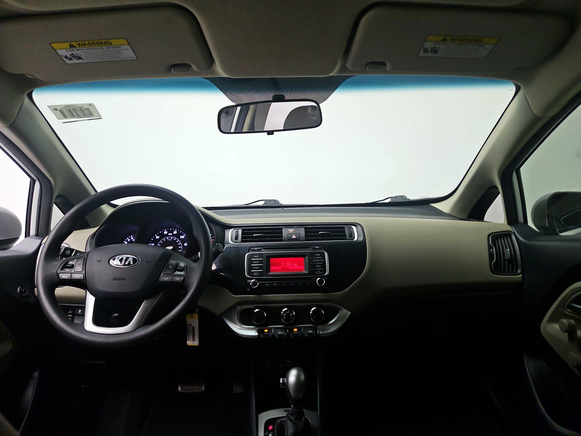 Thumbnail: 2017 Kia Rio - 9