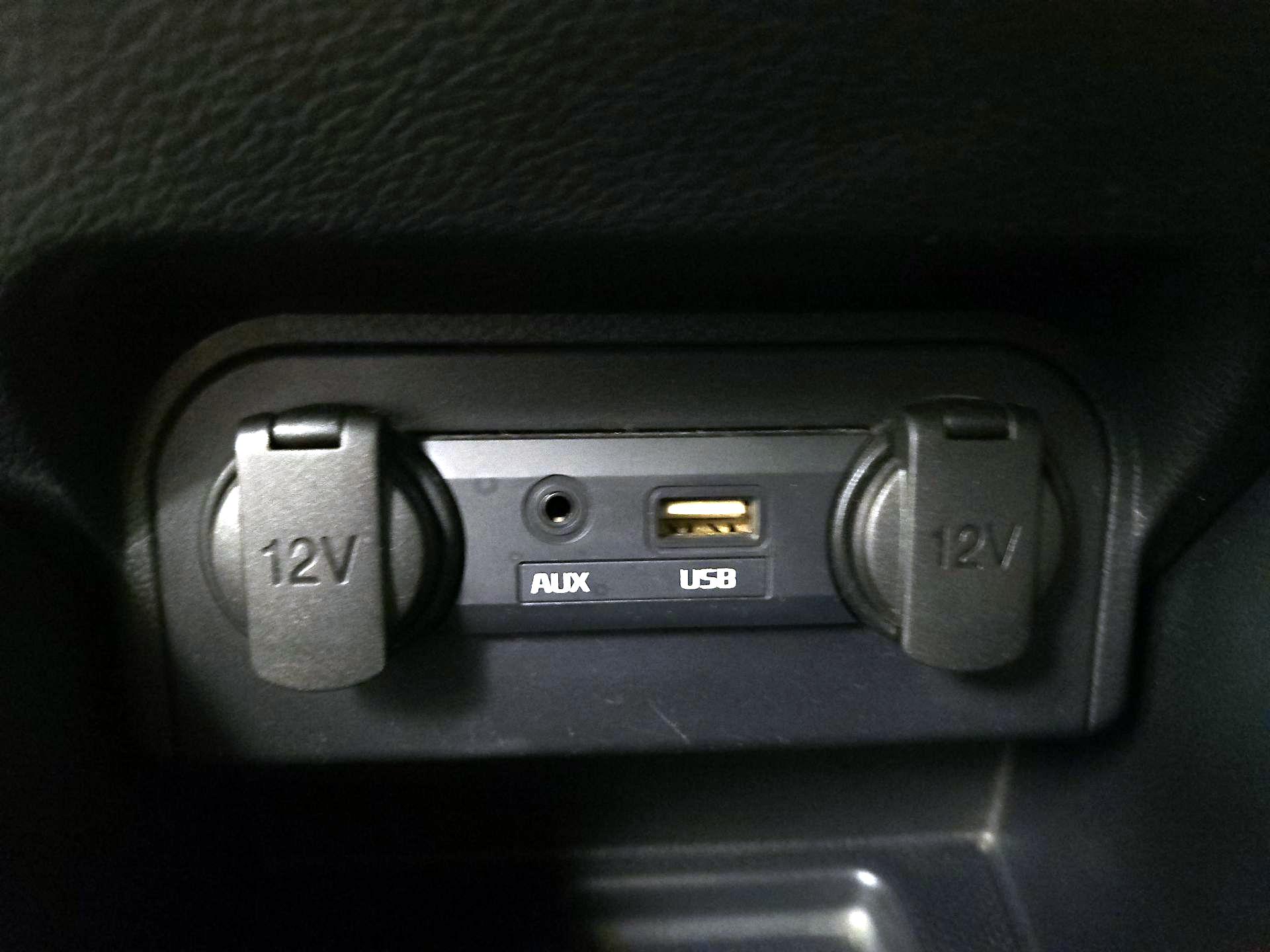 Thumbnail: 2017 Kia Rio - 17