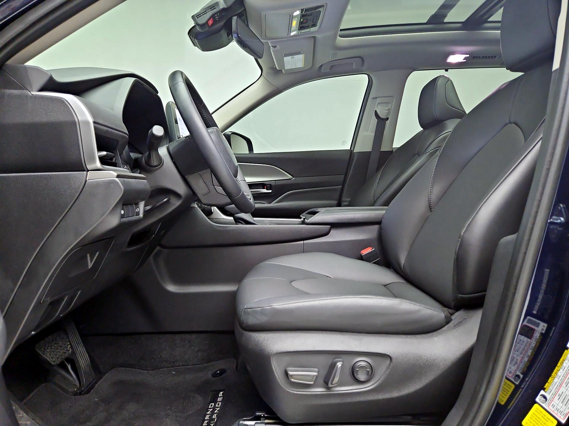 Thumbnail: 2025 Toyota Grand Highlander - 11