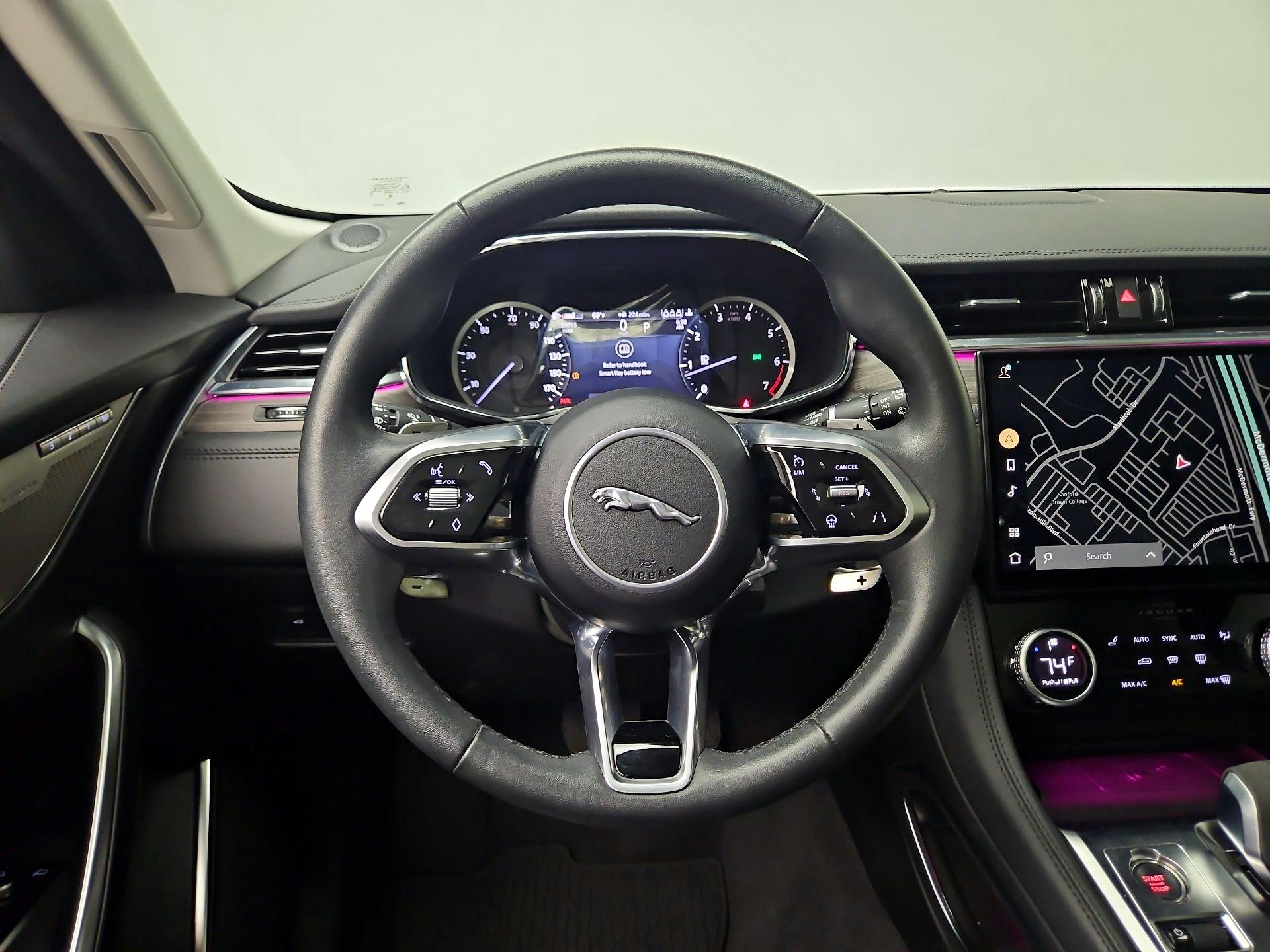 Thumbnail: 2023 Jaguar F-Pace - 10