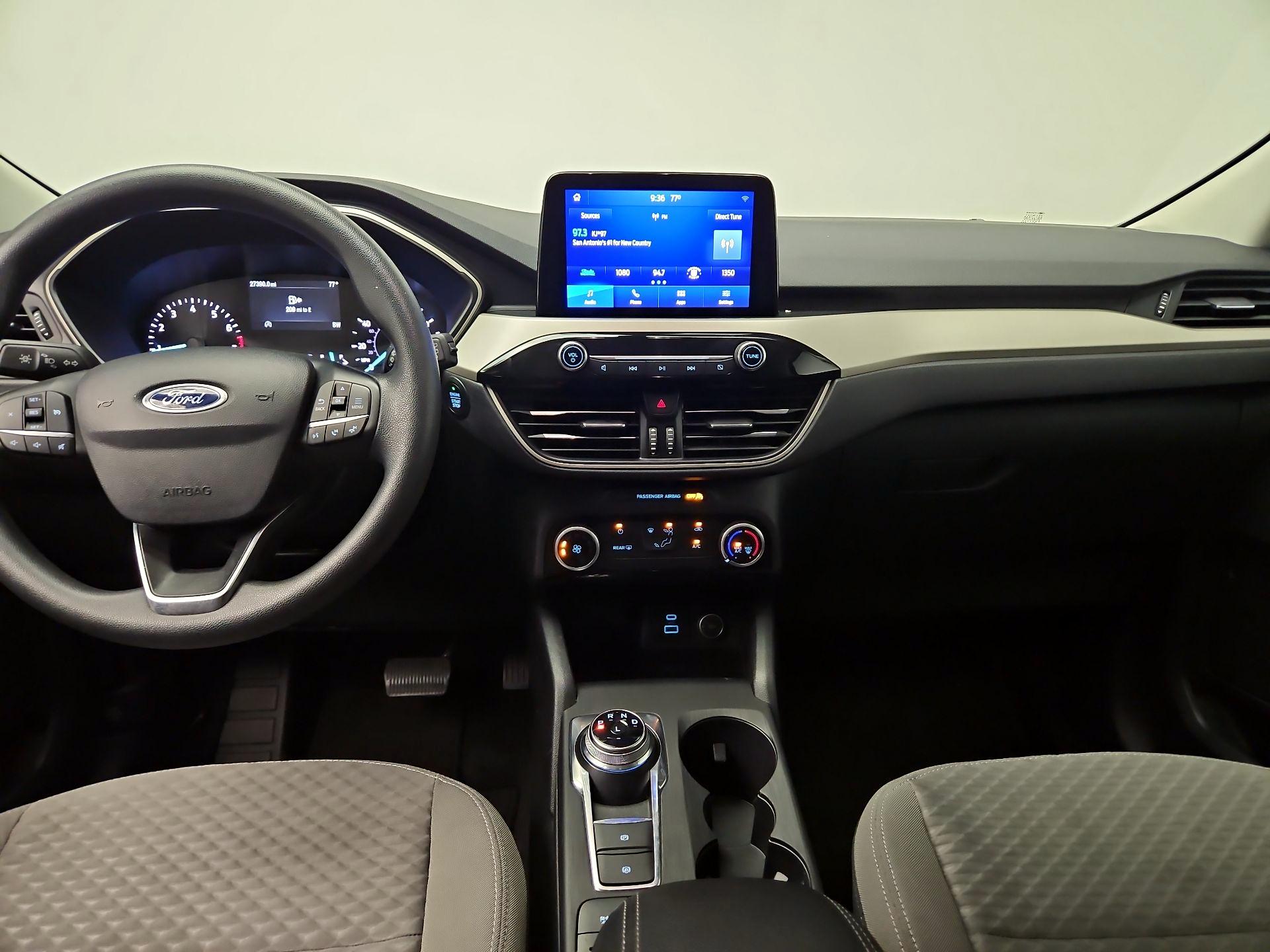 Thumbnail: 2021 Ford Escape - 9