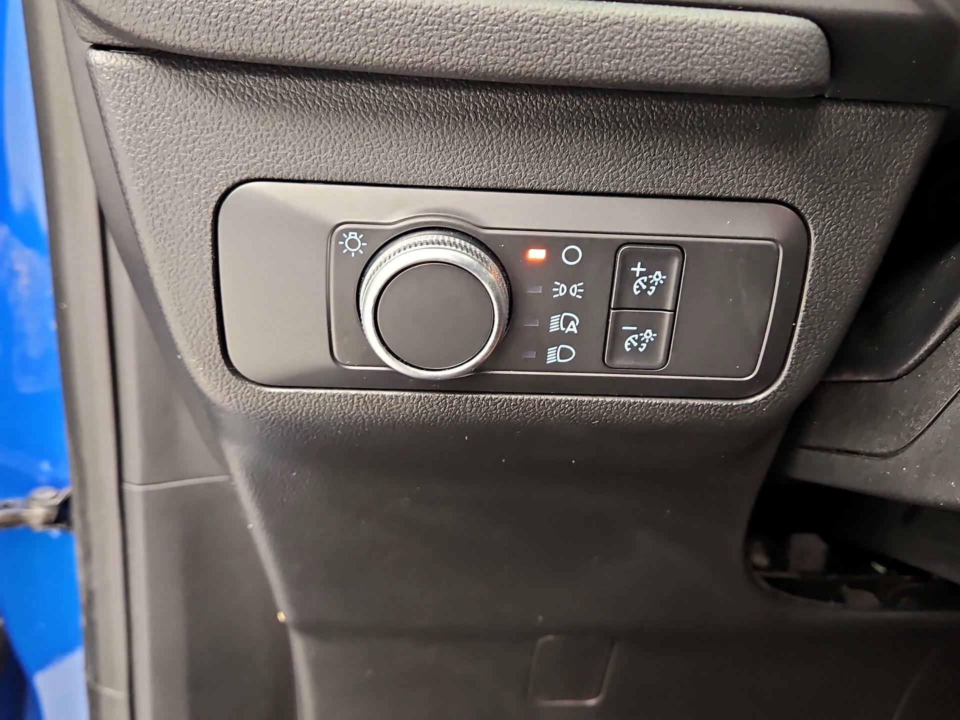 Thumbnail: 2021 Ford Escape - 13