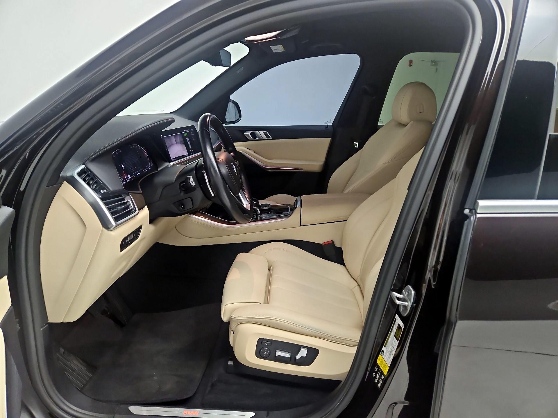 Thumbnail: 2021 BMW X5 - 11
