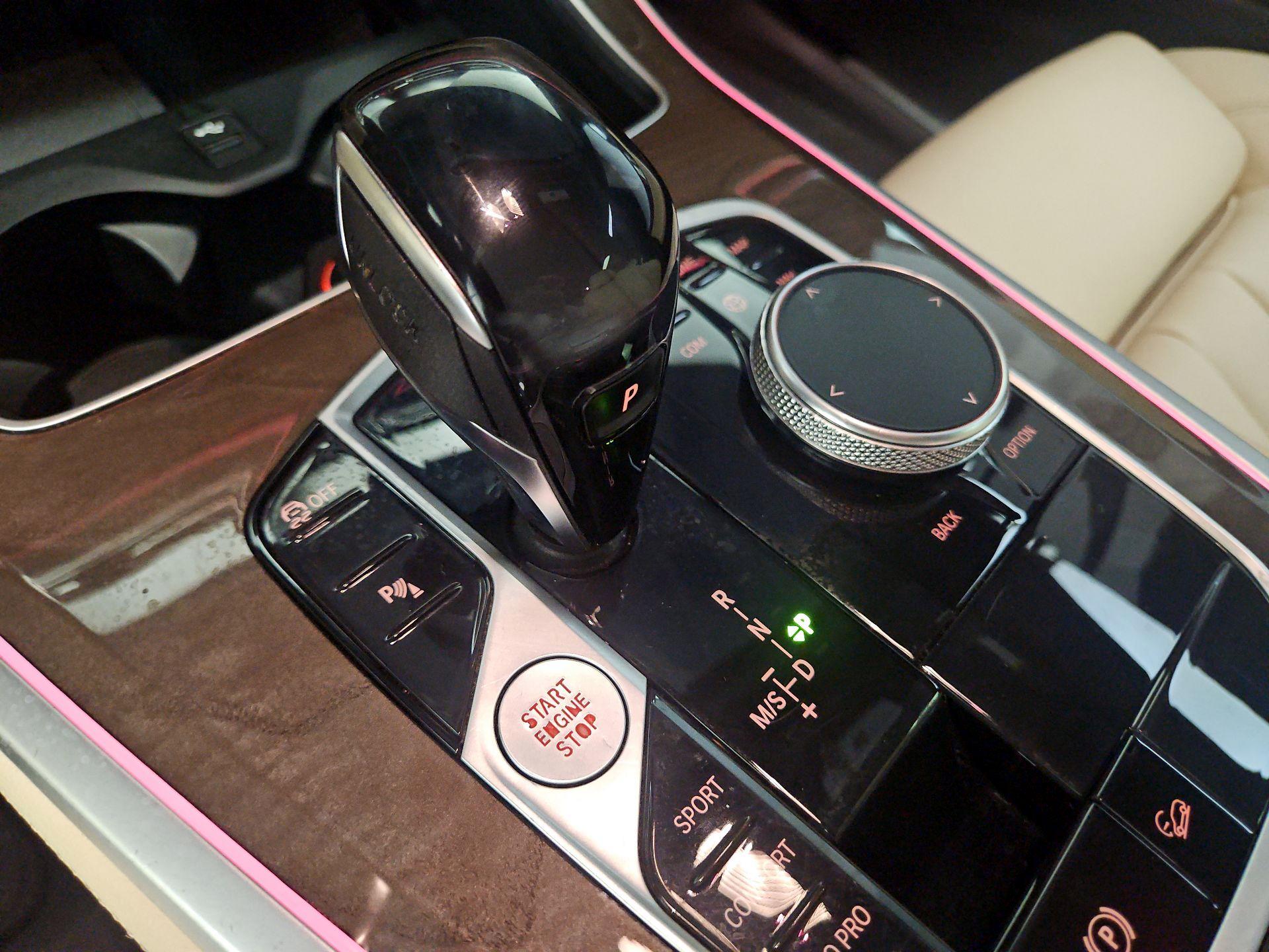 Thumbnail: 2021 BMW X5 - 17
