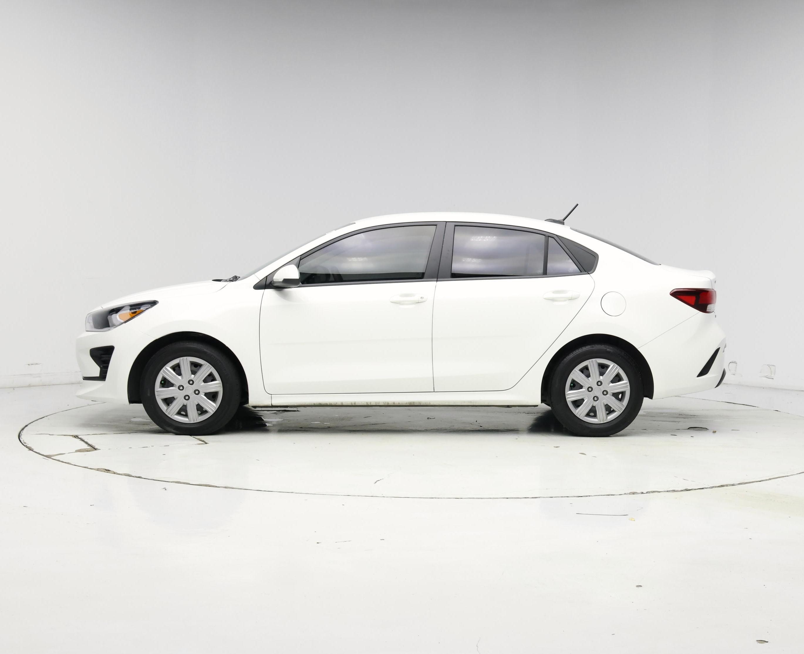 Thumbnail: 2023 Kia Rio - 3