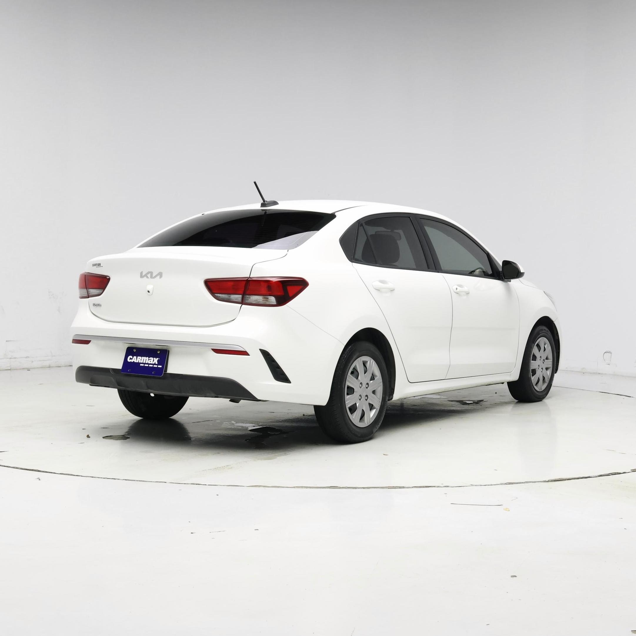 Thumbnail: 2023 Kia Rio - 8