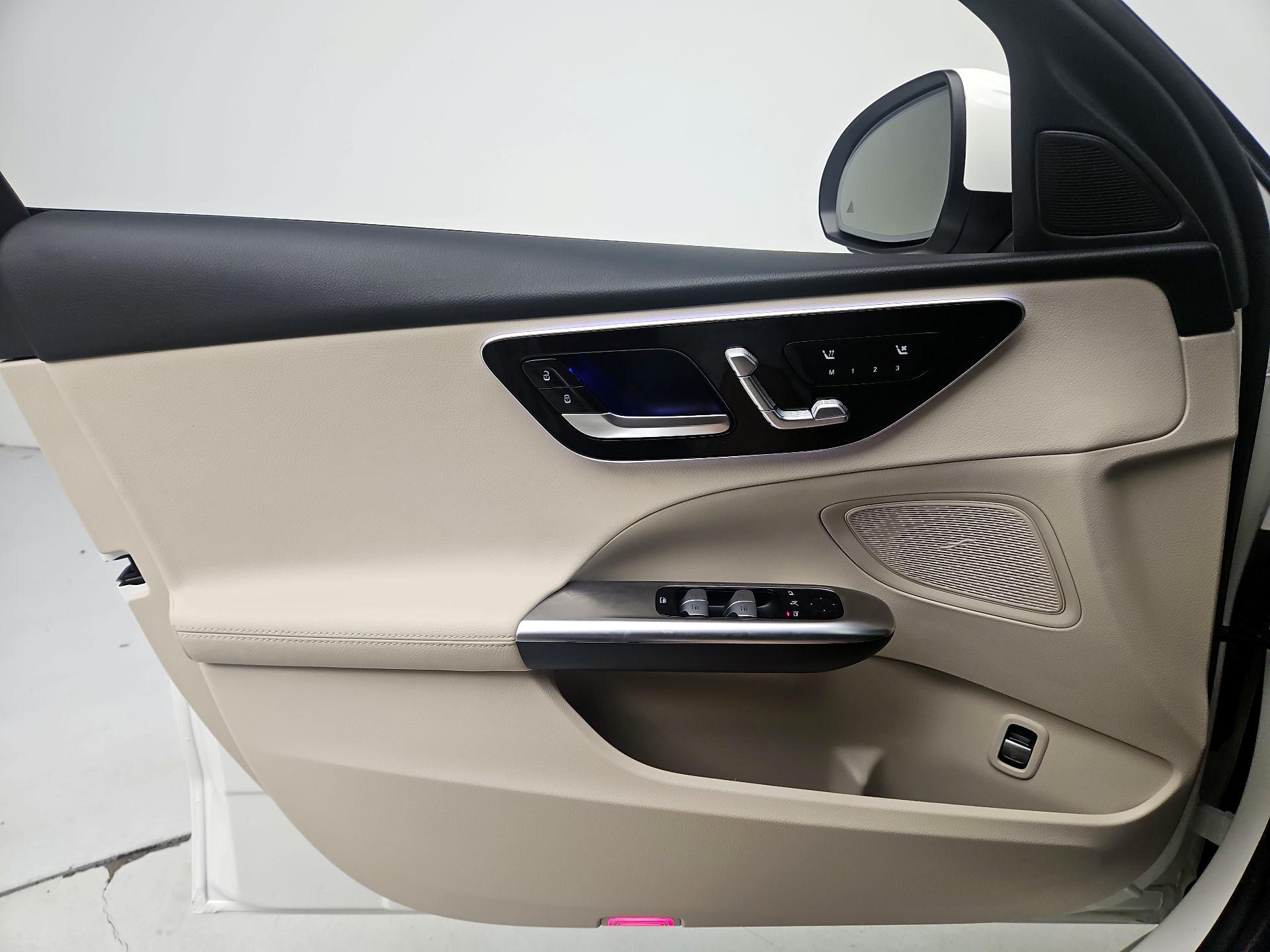 Thumbnail: 2024 Mercedes-Benz C-Class - 12