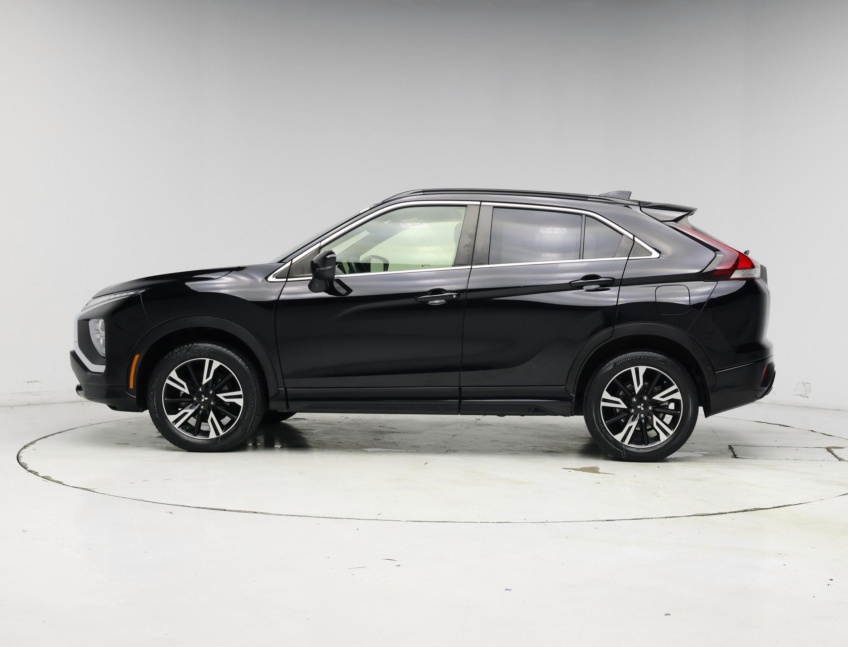 Thumbnail: 2023 Mitsubishi Eclipse Cross - 3