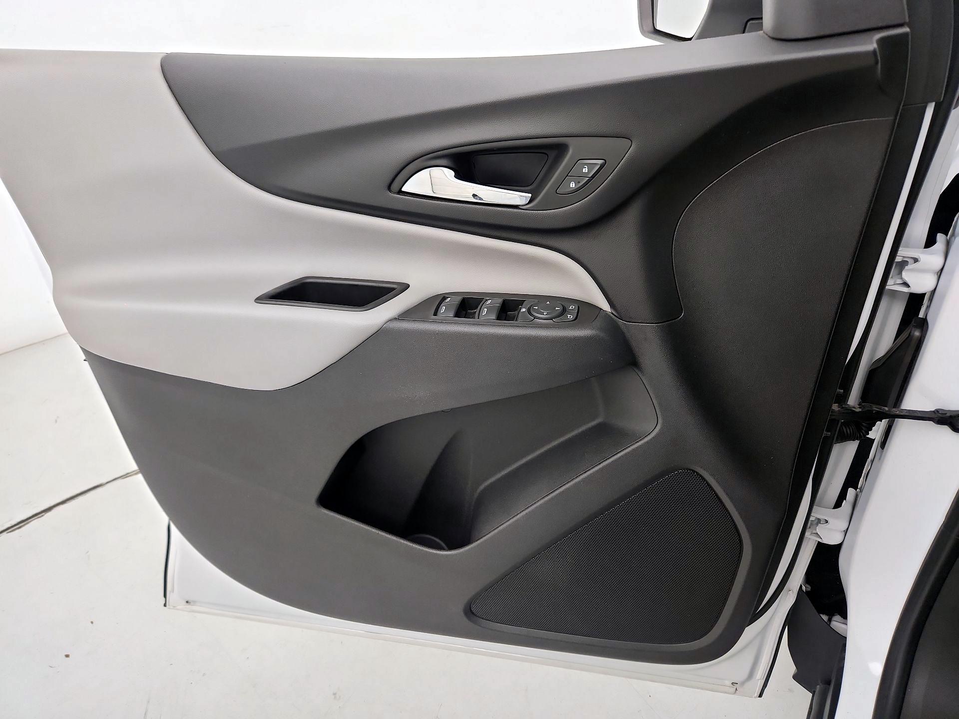 Thumbnail: 2023 Chevrolet Equinox - 12