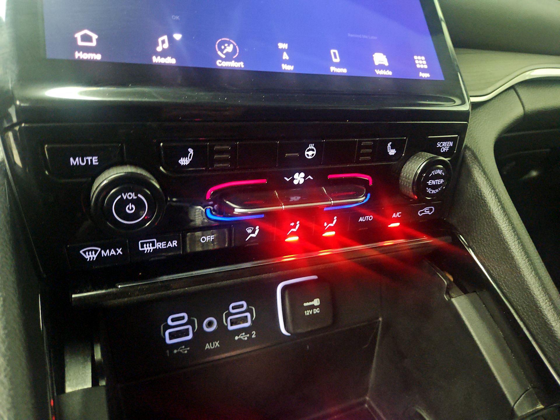 Thumbnail: 2023 Jeep Grand Cherokee - 17