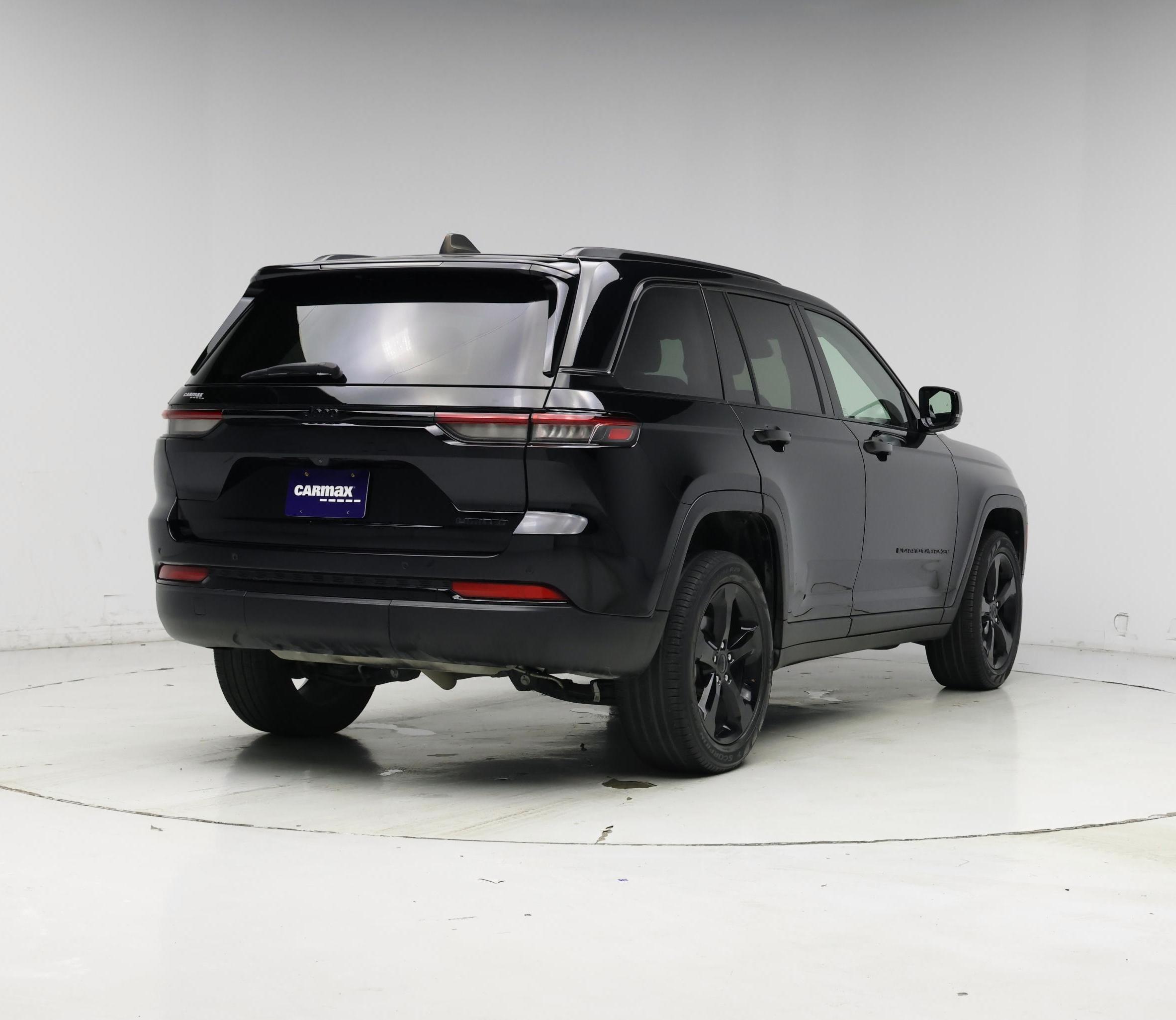 Thumbnail: 2023 Jeep Grand Cherokee - 8