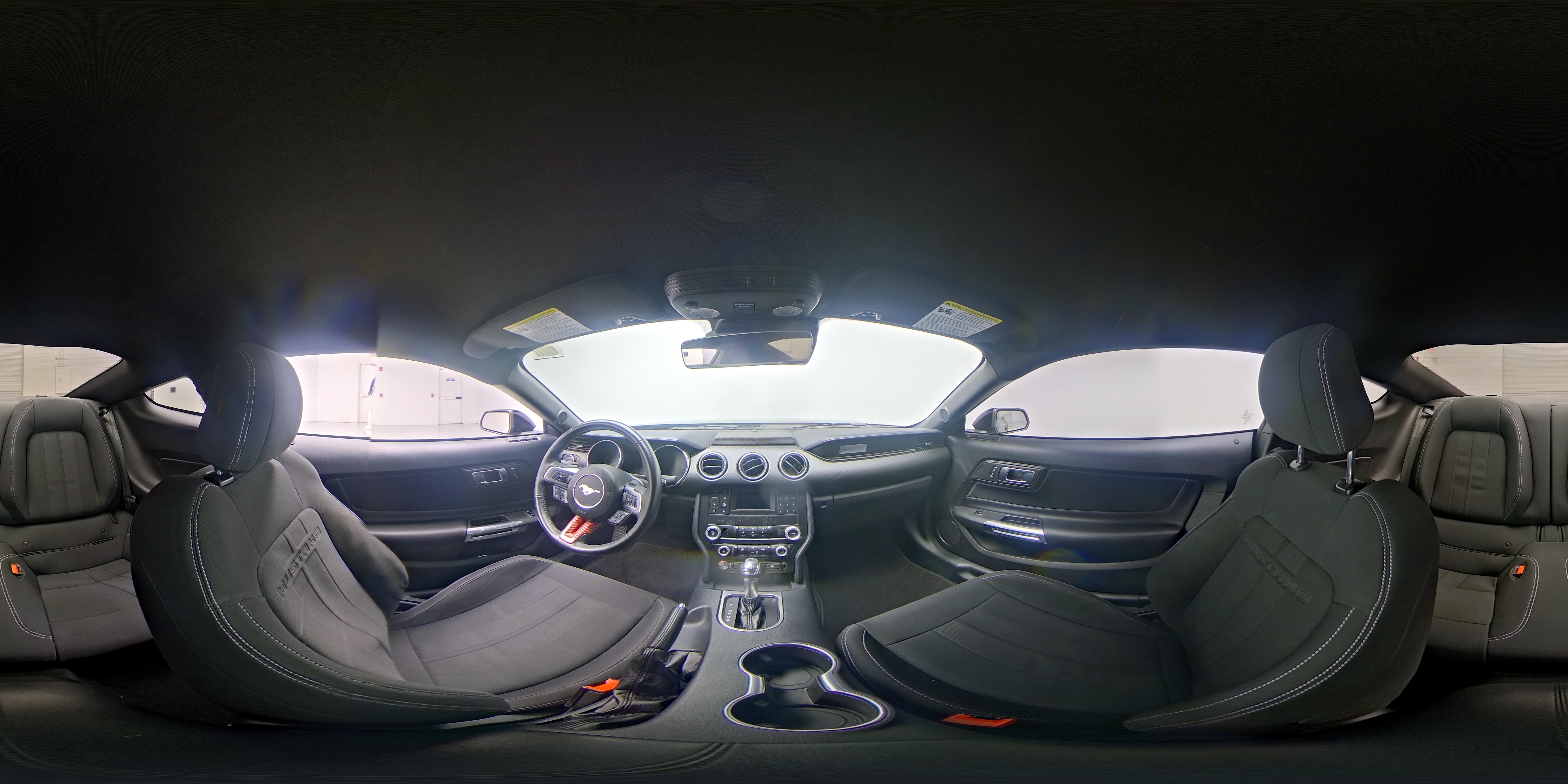 2023 Ford Mustang EcoBoost - Photo 24