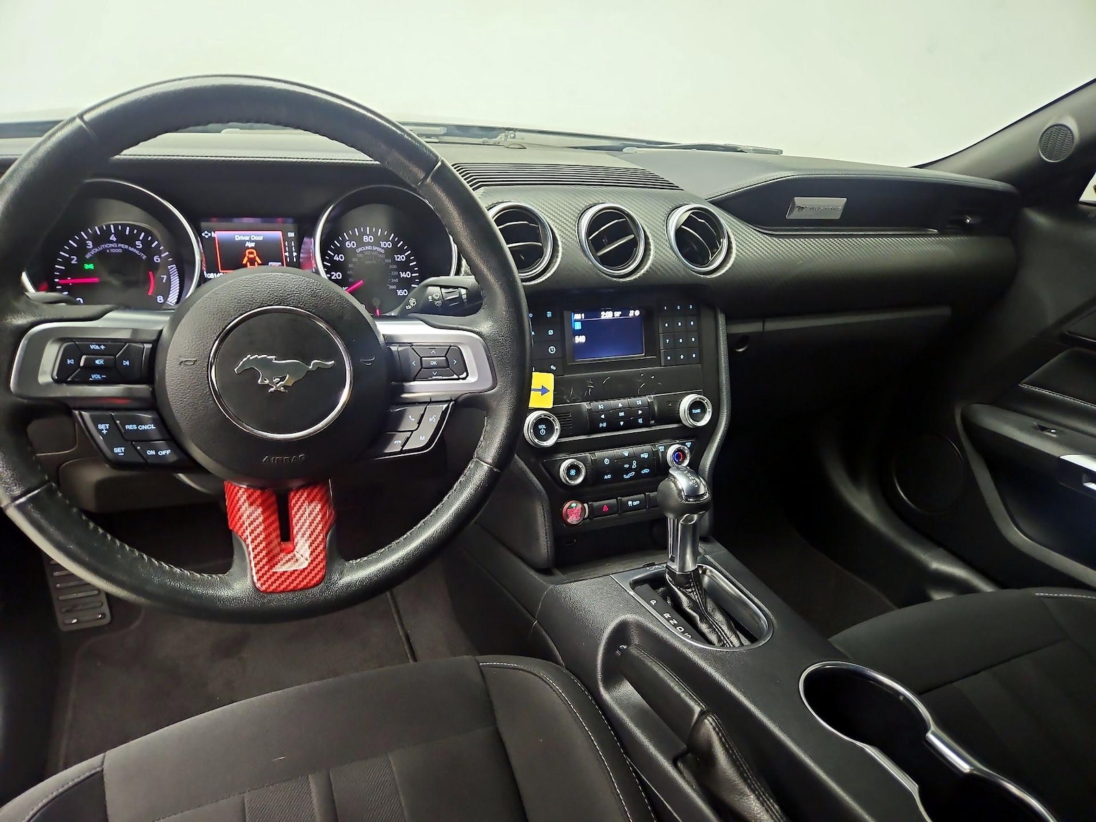 2023 Ford Mustang EcoBoost - Photo 10