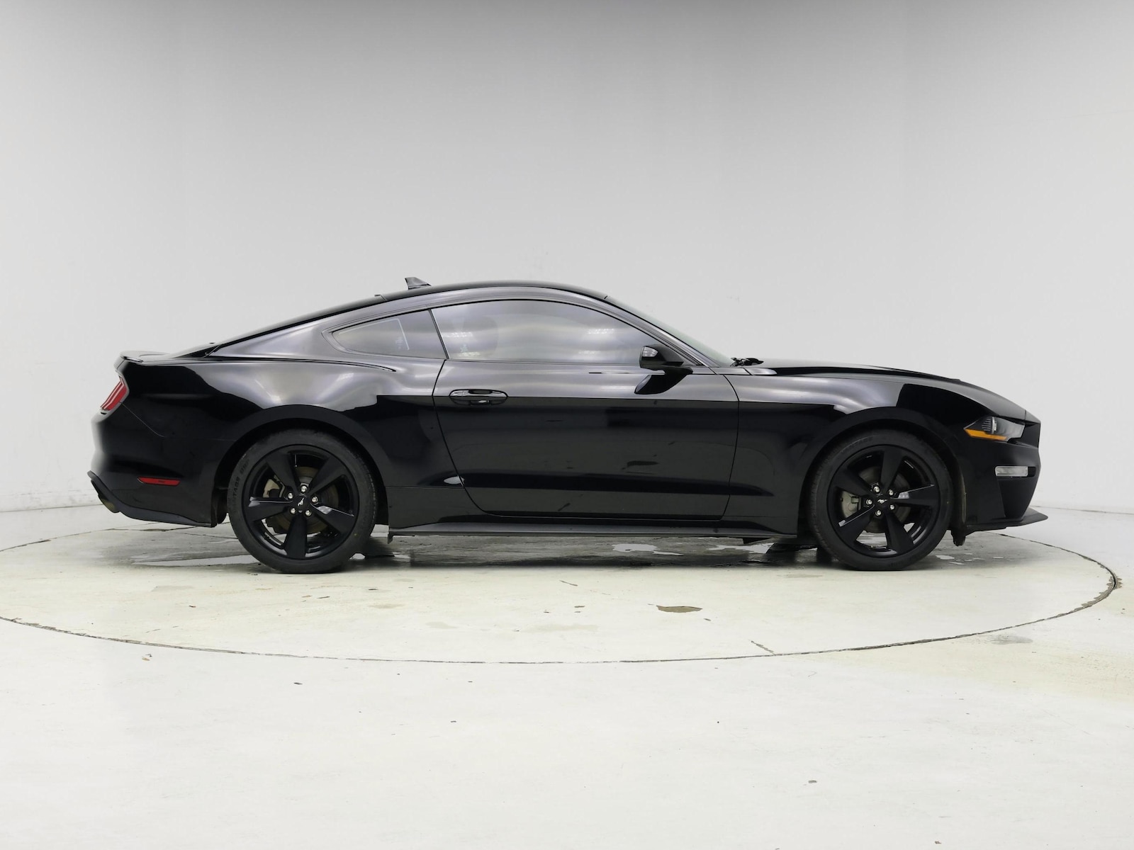 2023 Ford Mustang EcoBoost - Photo 8