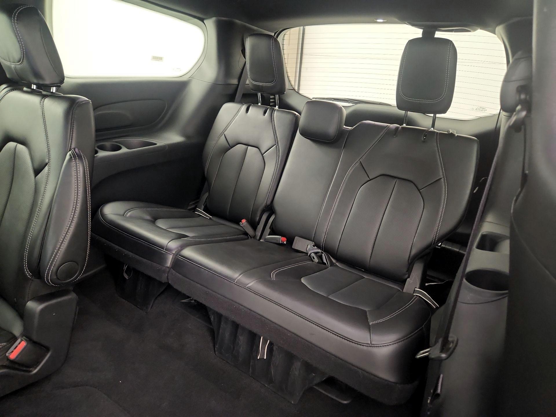 Thumbnail: 2025 Chrysler Pacifica - 20