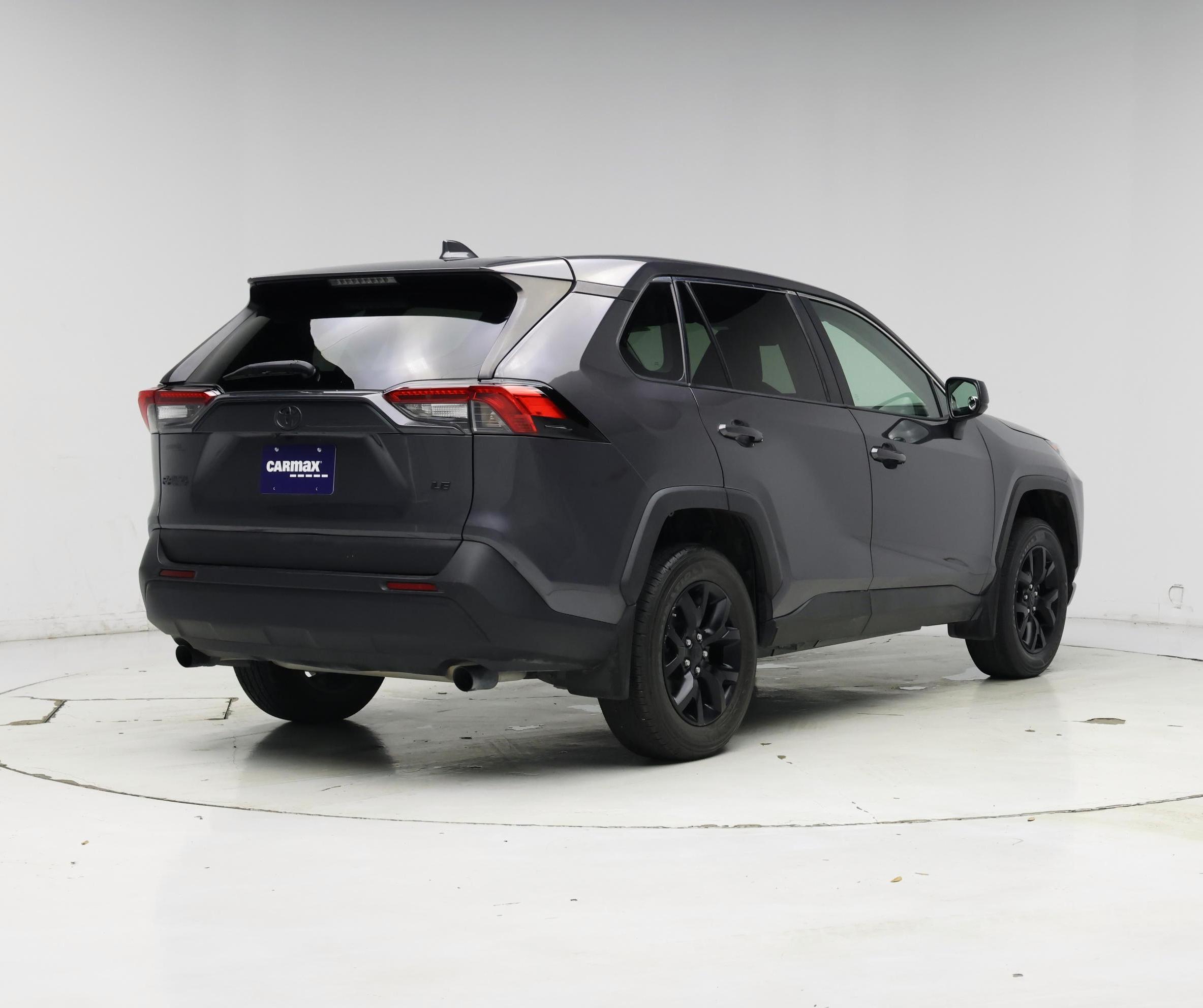 Thumbnail: 2022 Toyota RAV4 - 8