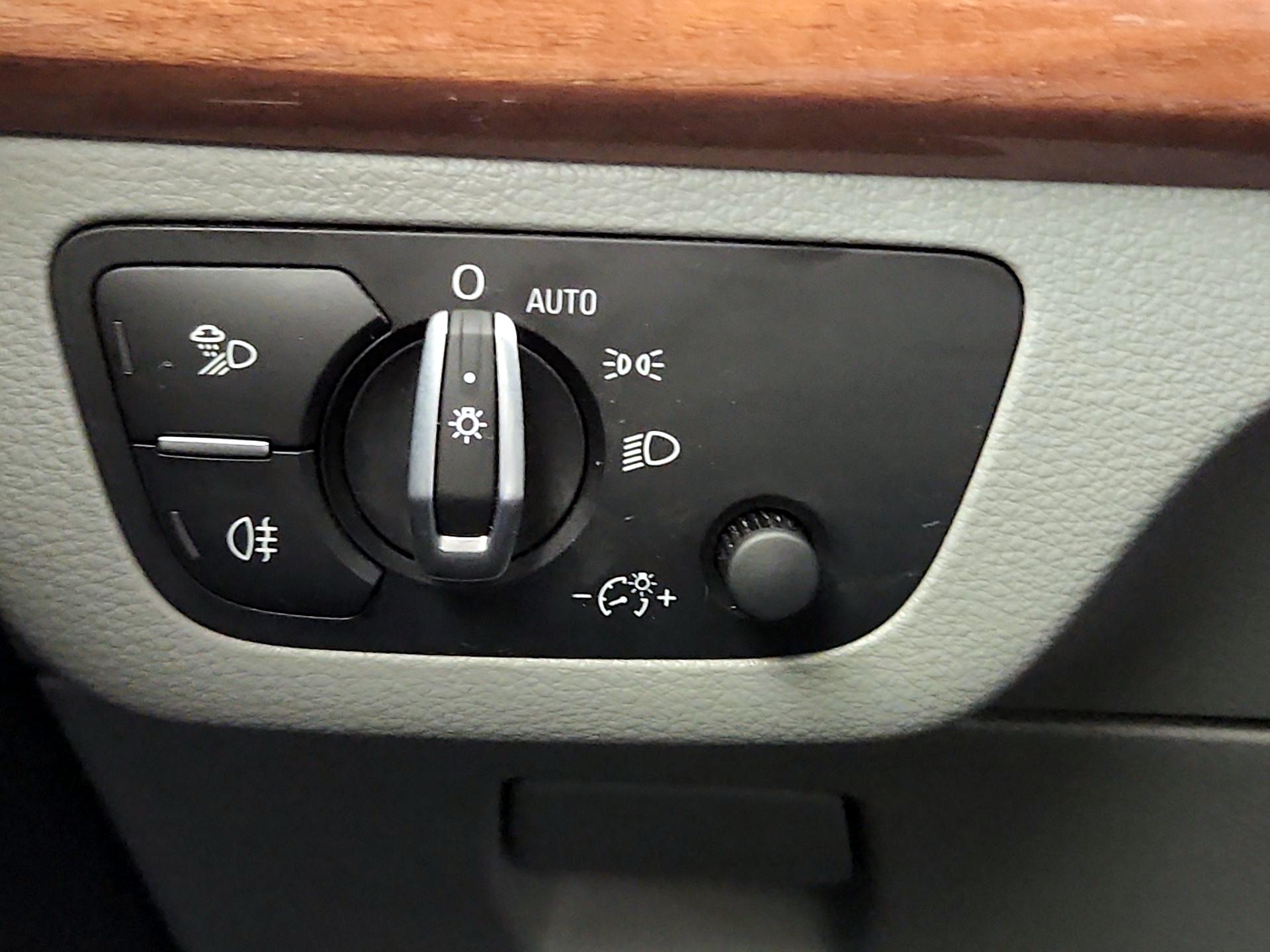 Thumbnail: 2022 Audi Q5 - 13