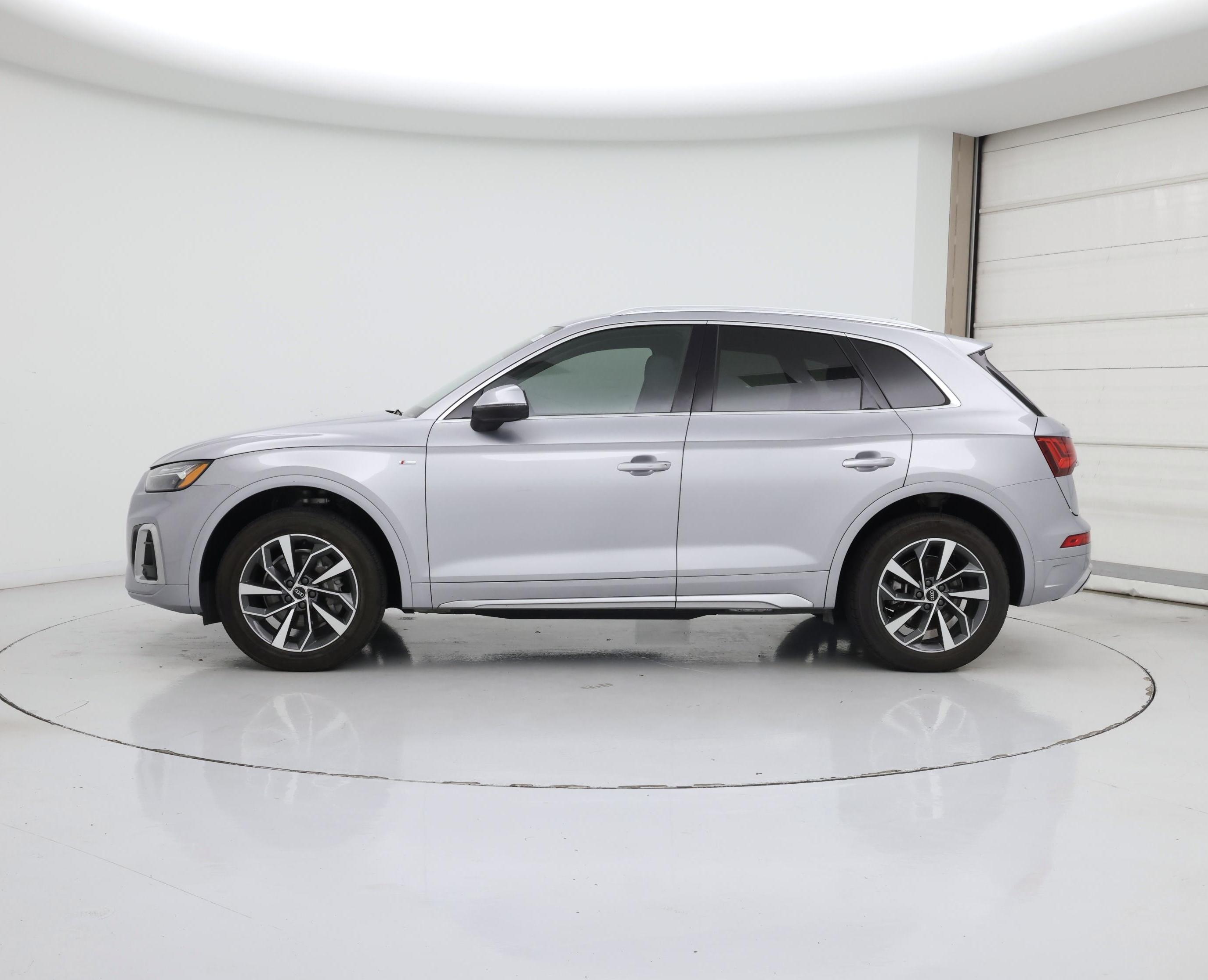 Thumbnail: 2022 Audi Q5 - 3