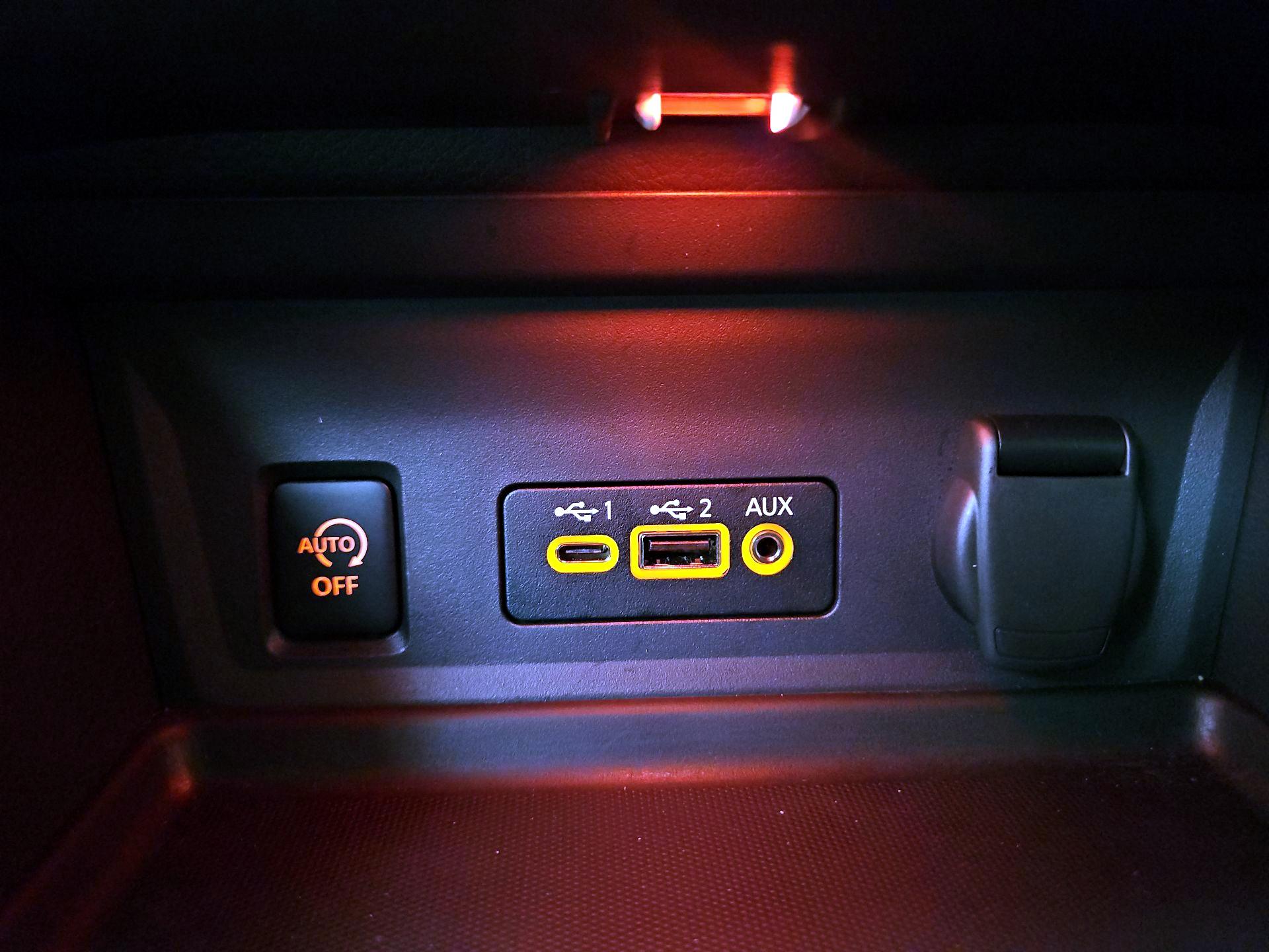 Thumbnail: 2025 Nissan Sentra - 18