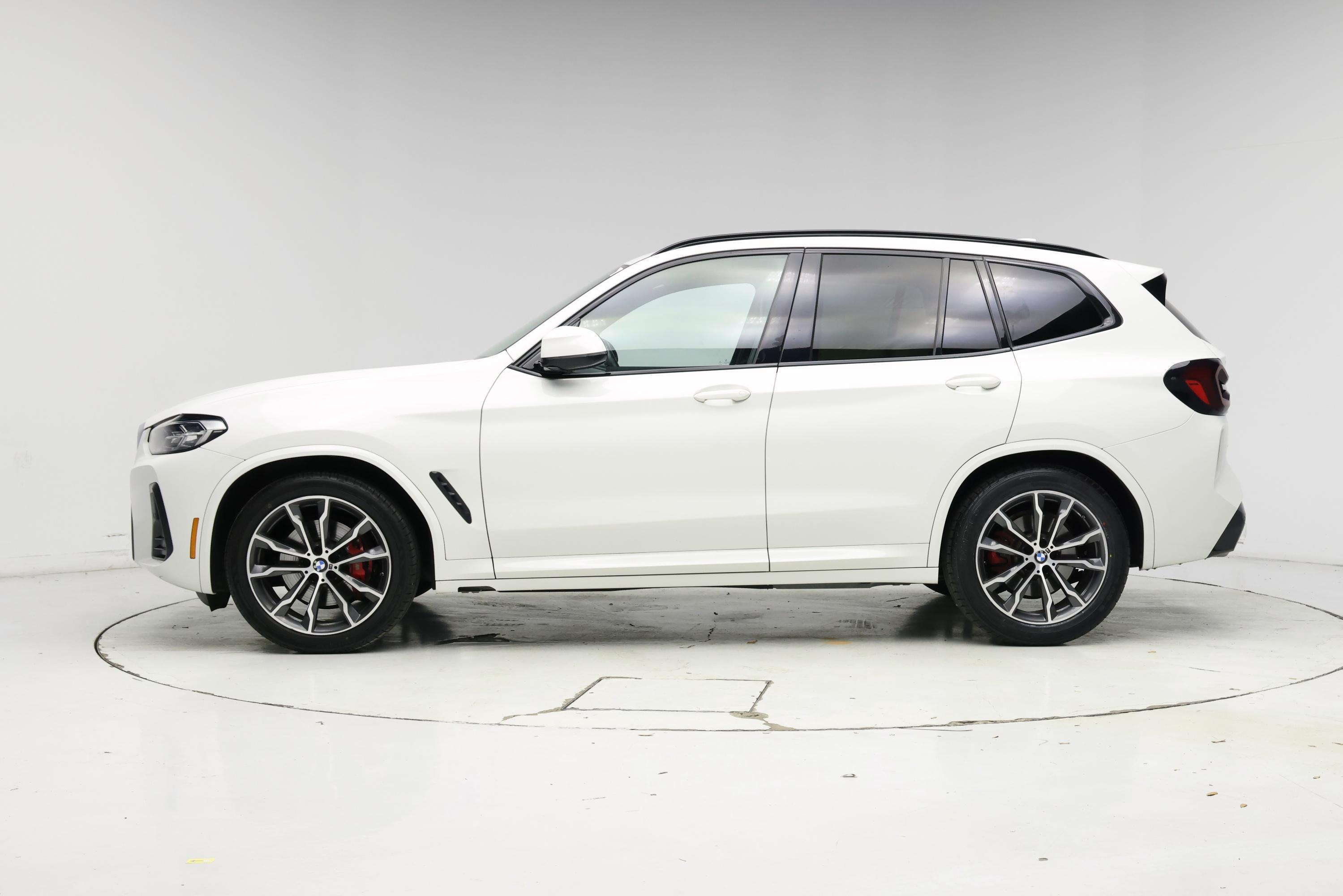 Thumbnail: 2022 BMW X3 - 3
