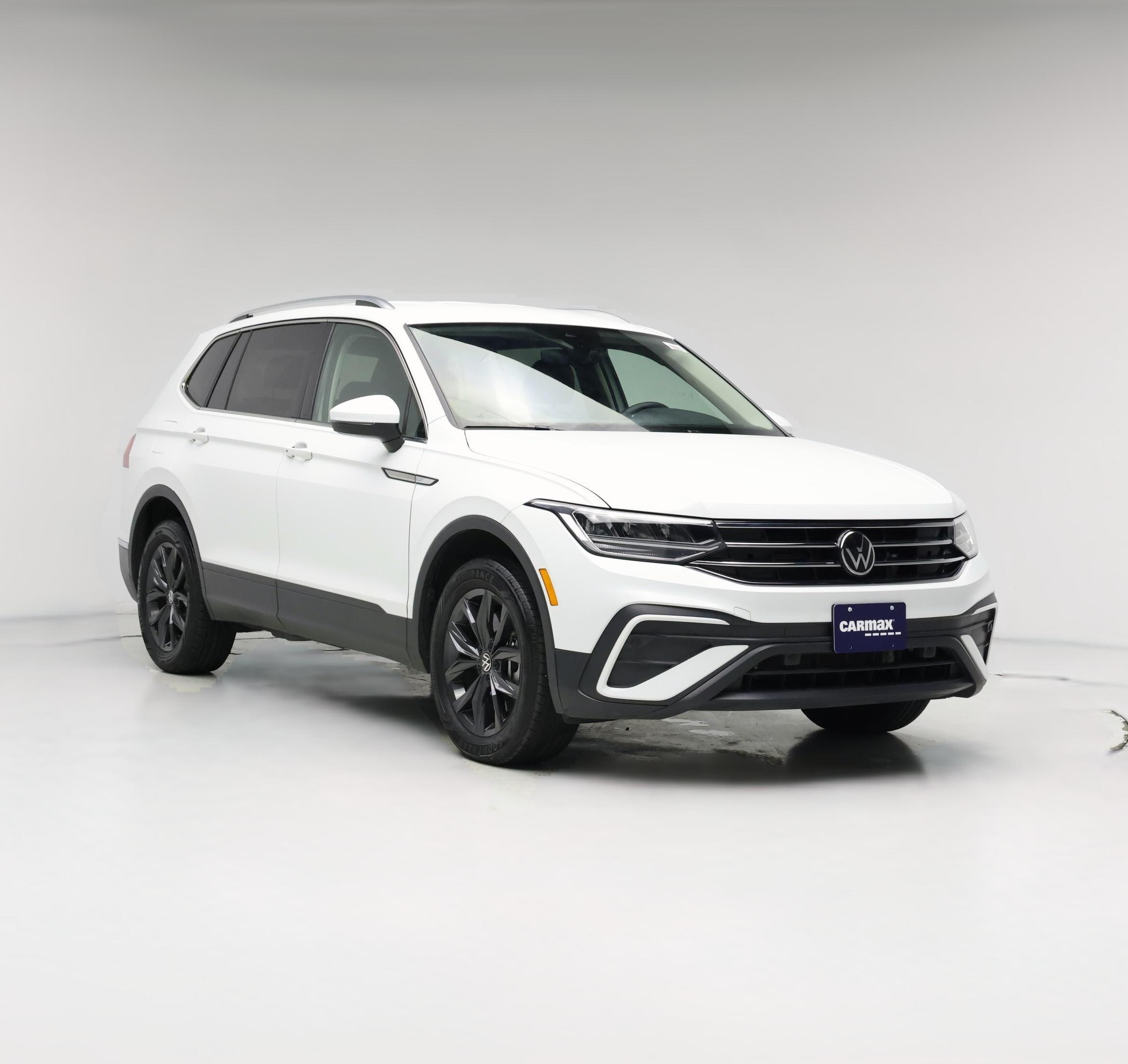 Thumbnail: 2024 Volkswagen Tiguan - 1