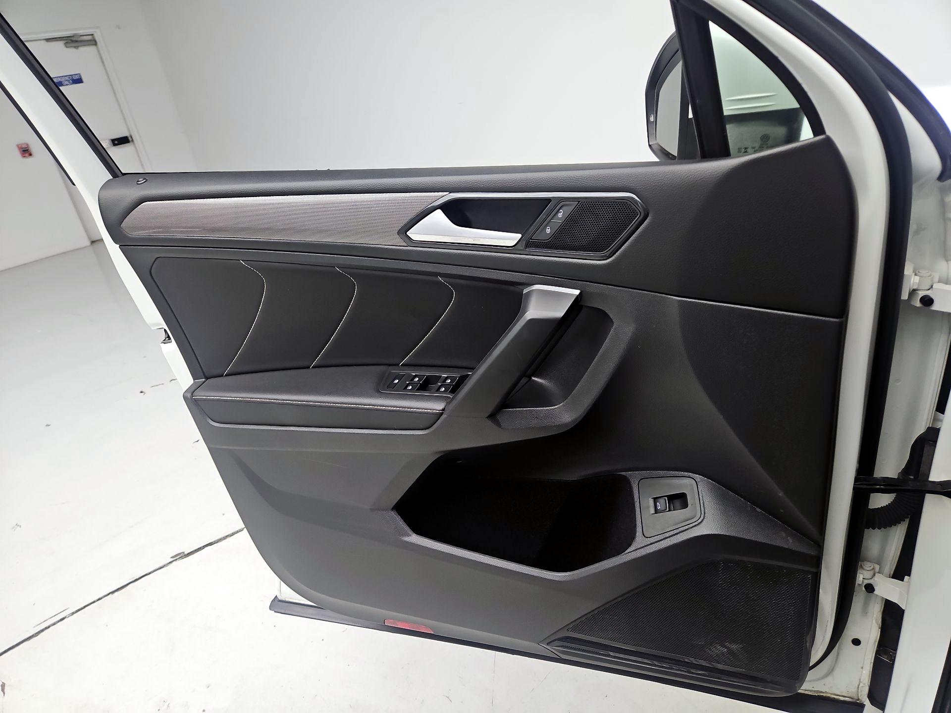 Thumbnail: 2024 Volkswagen Tiguan - 12