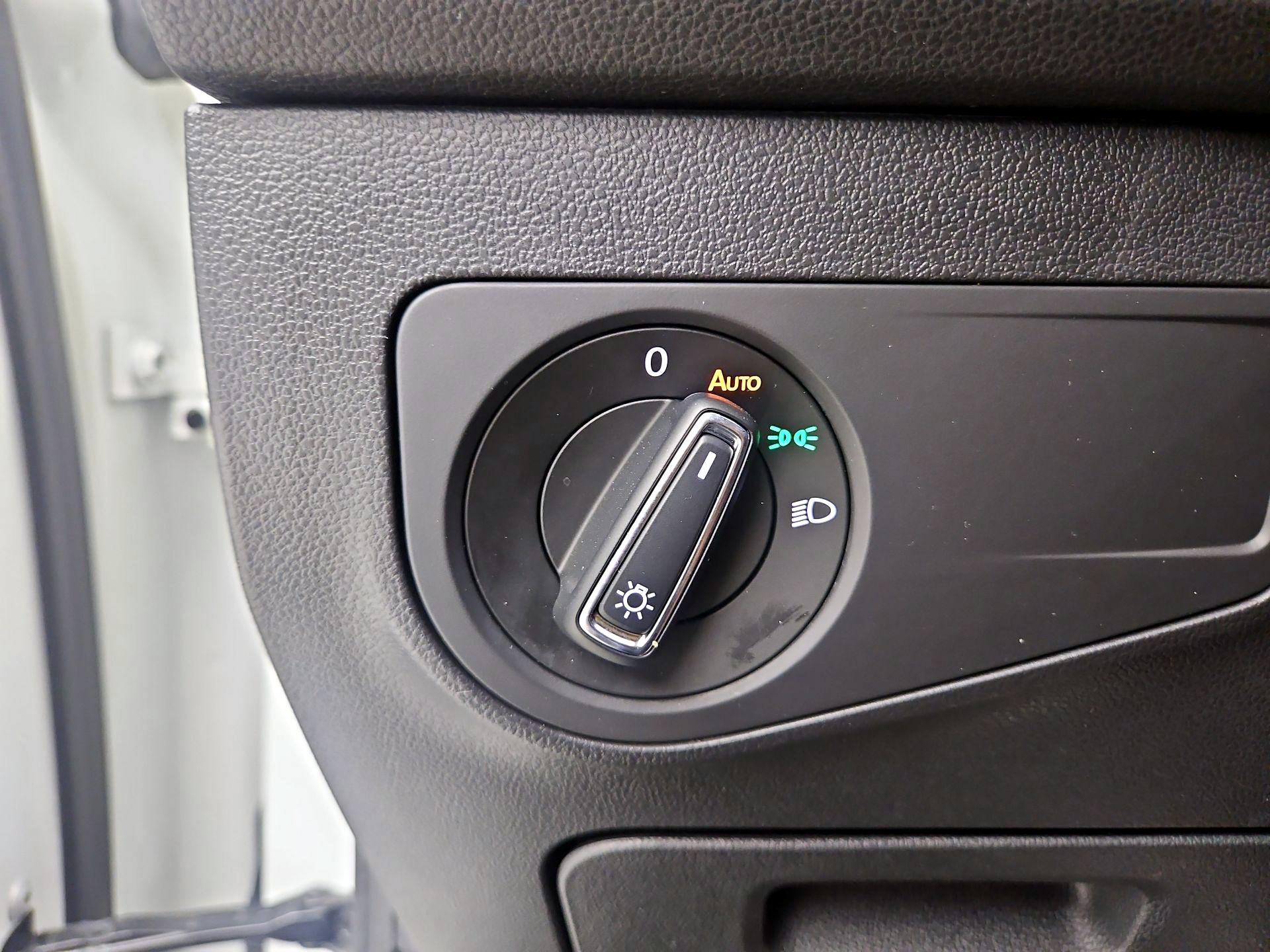 Thumbnail: 2024 Volkswagen Tiguan - 13