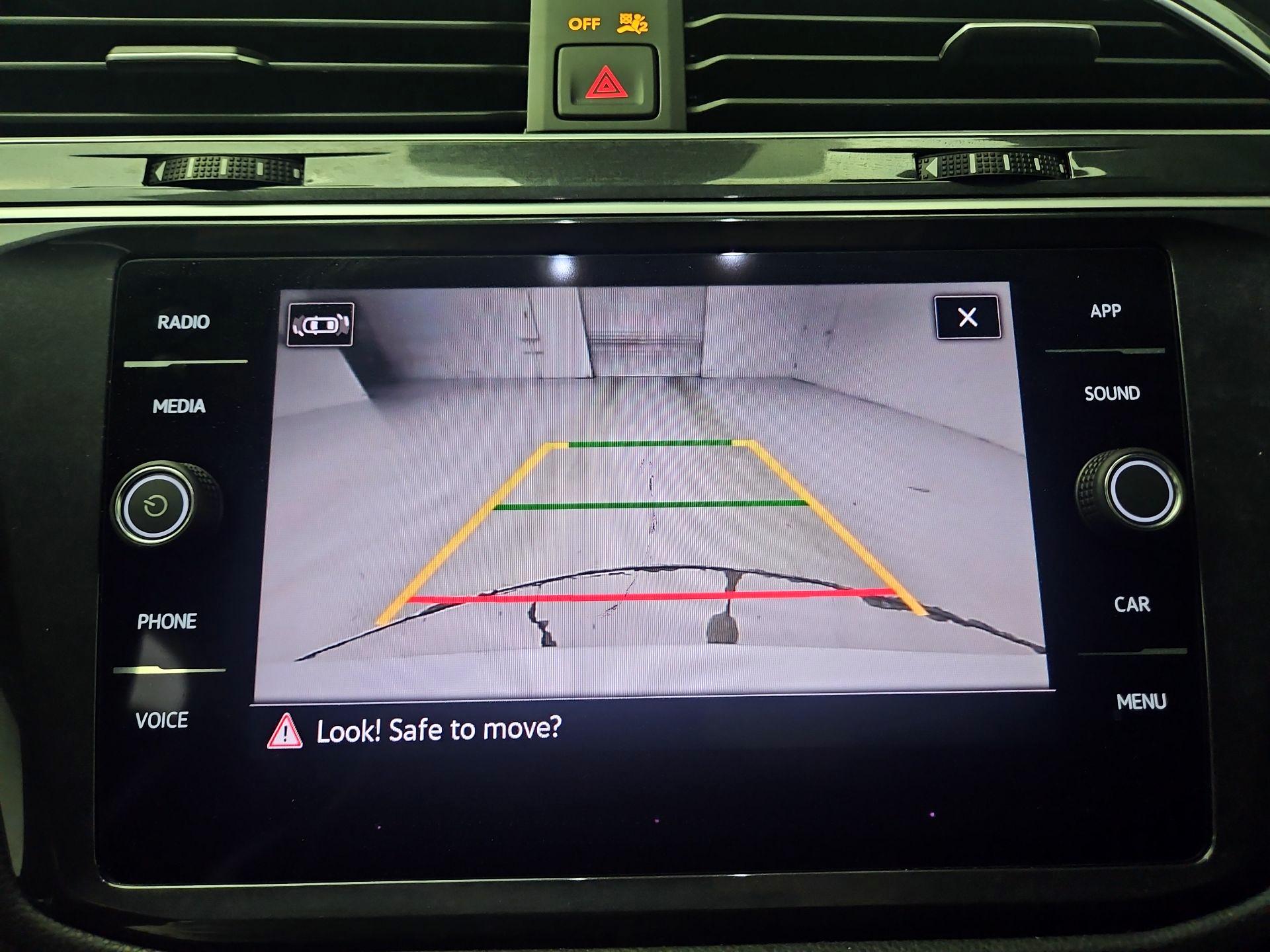 Thumbnail: 2024 Volkswagen Tiguan - 14