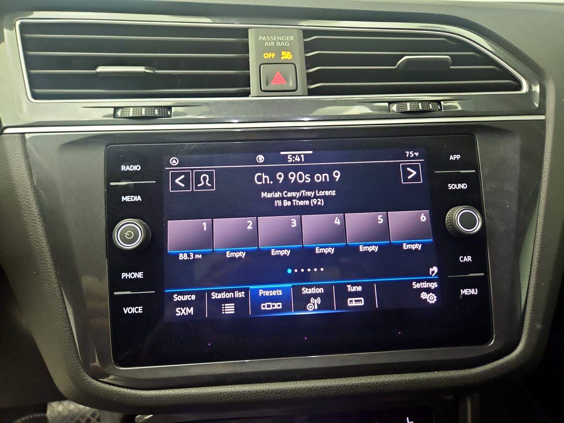 Thumbnail: 2024 Volkswagen Tiguan - 15