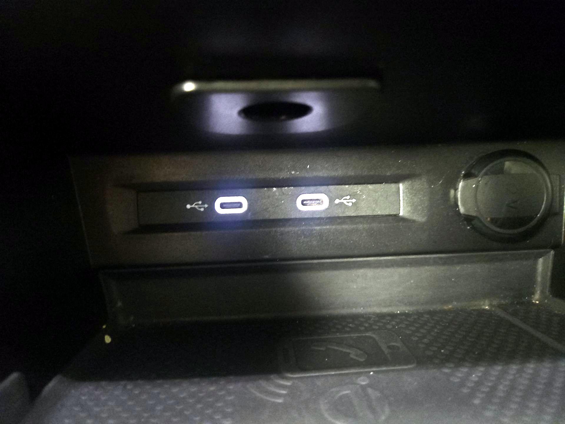 Thumbnail: 2024 Volkswagen Tiguan - 18