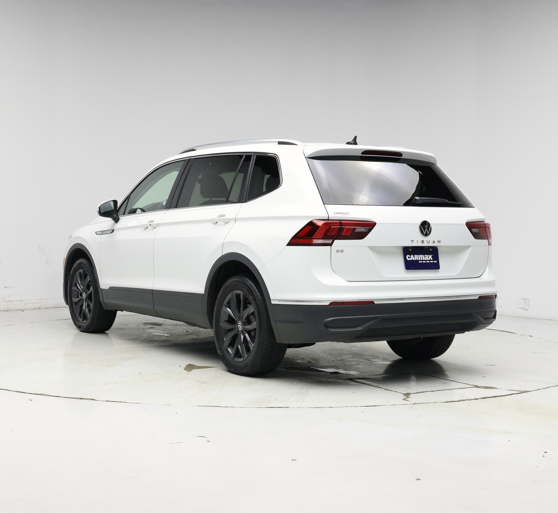 Thumbnail: 2024 Volkswagen Tiguan - 2