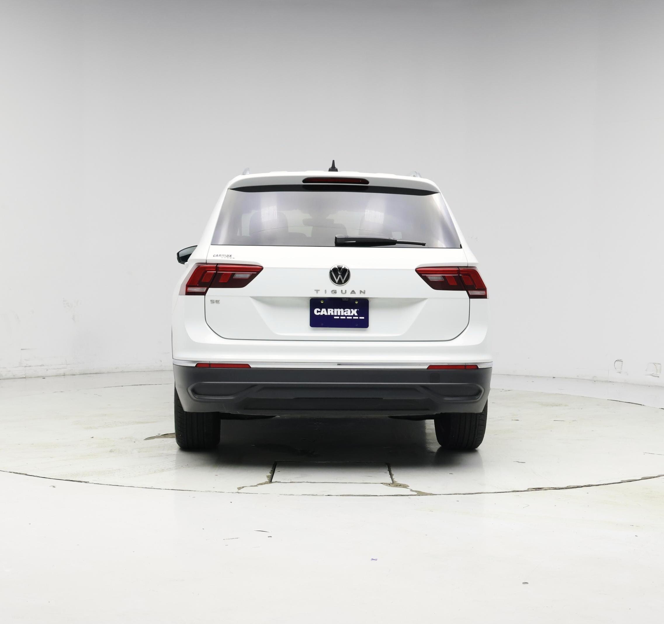 Thumbnail: 2024 Volkswagen Tiguan - 6