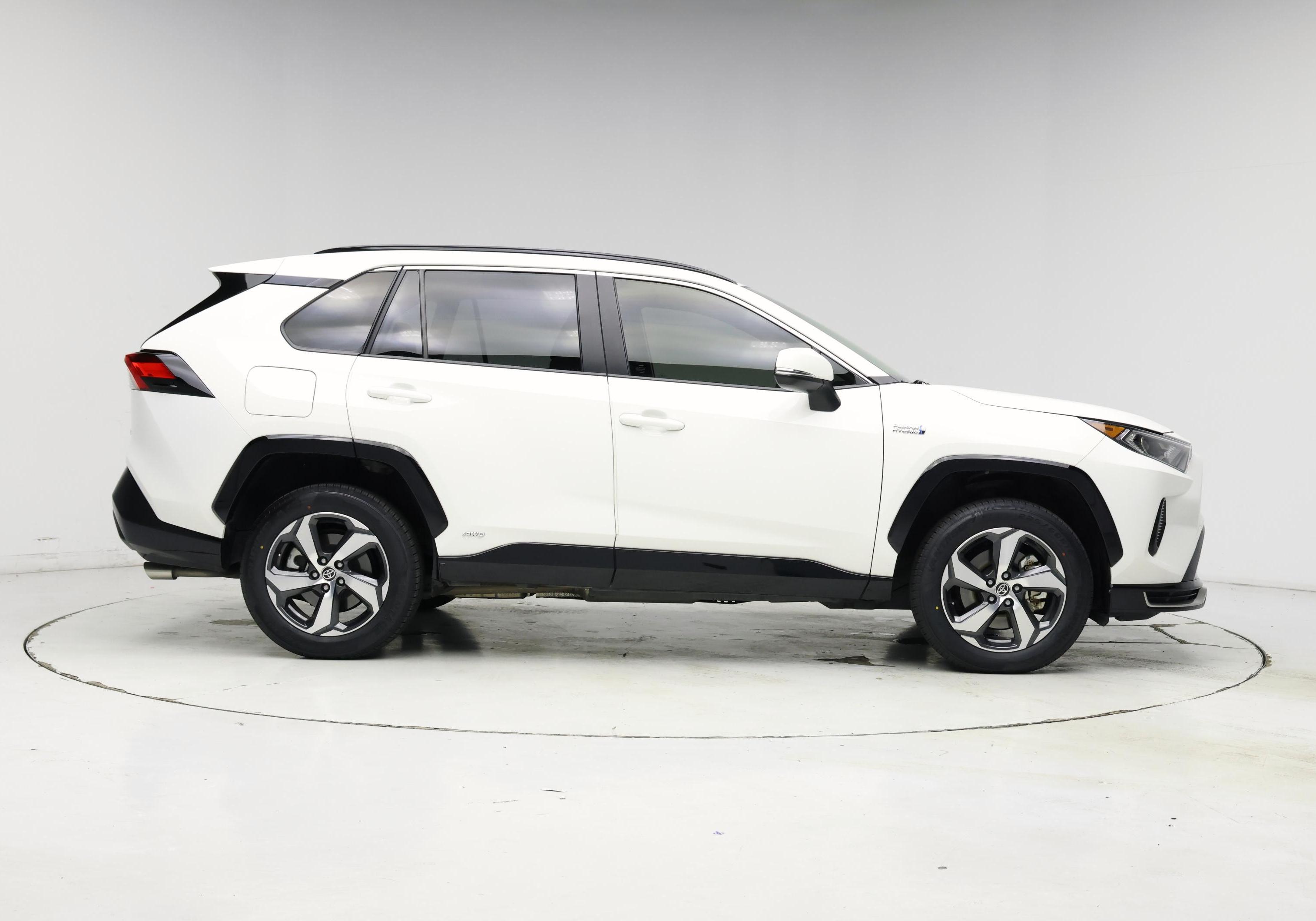 Thumbnail: 2021 Toyota RAV4 - 7