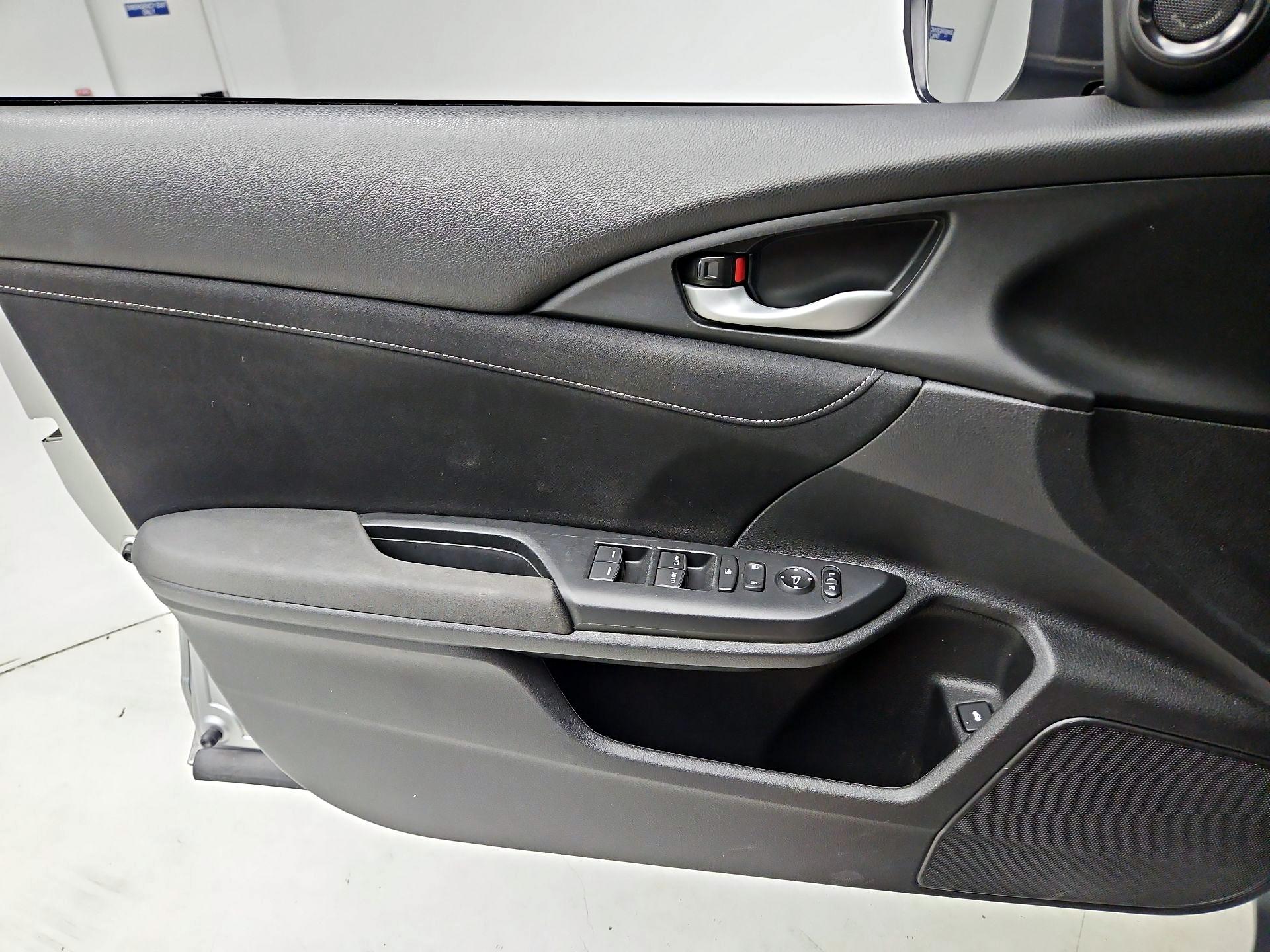 Thumbnail: 2022 Honda Insight - 12