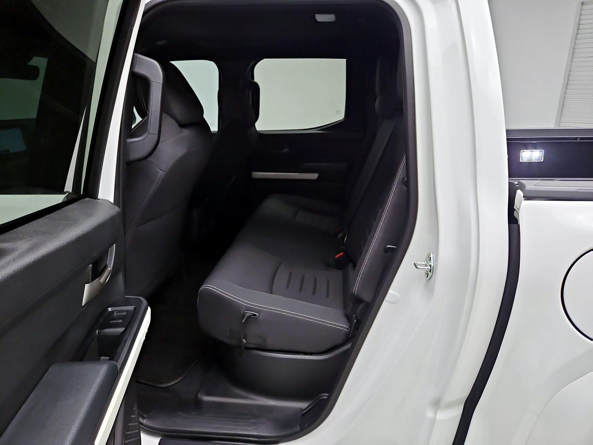 Thumbnail: 2024 Toyota Tacoma - 18