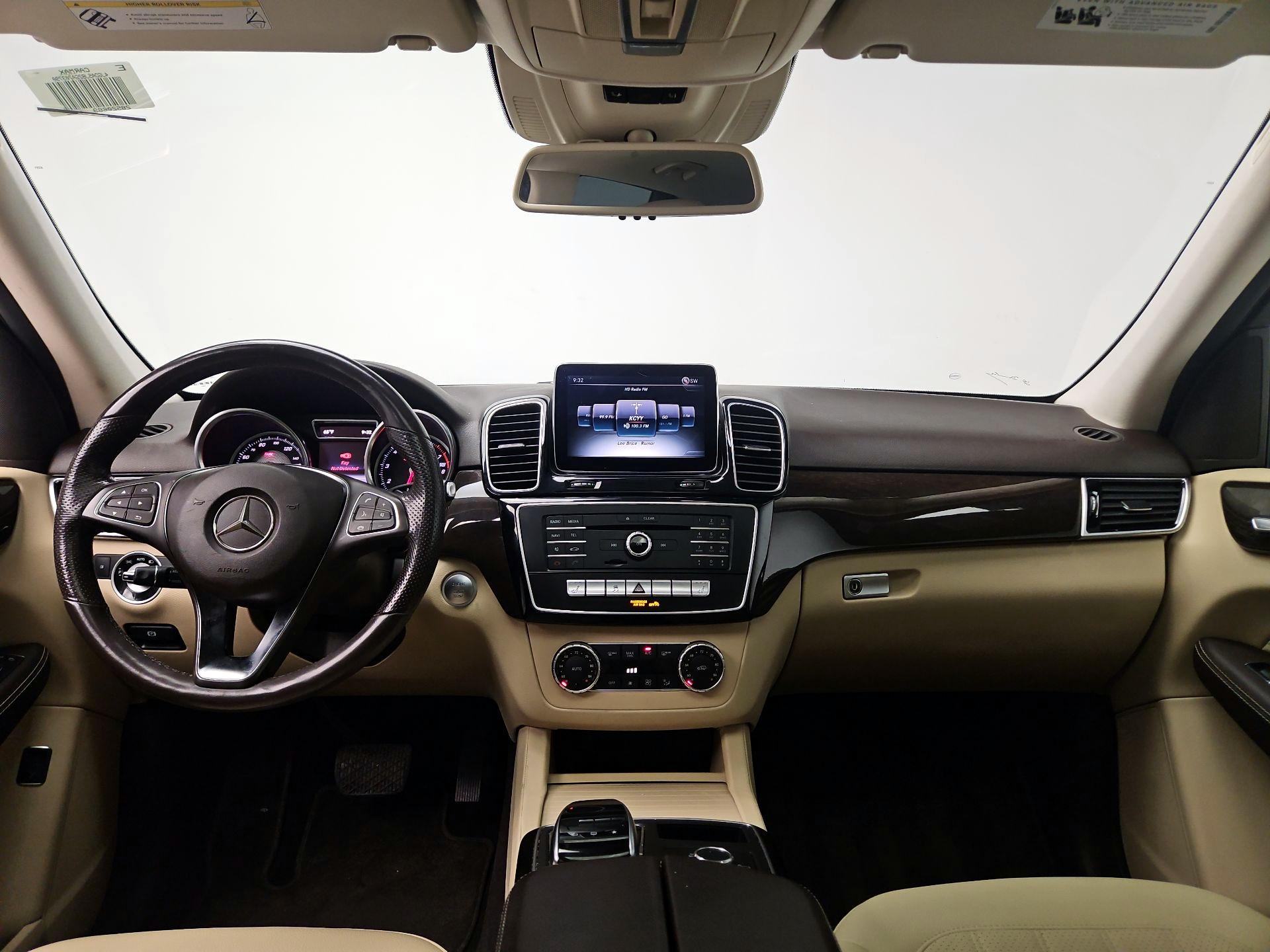 Thumbnail: 2016 Mercedes-Benz GLE - 9