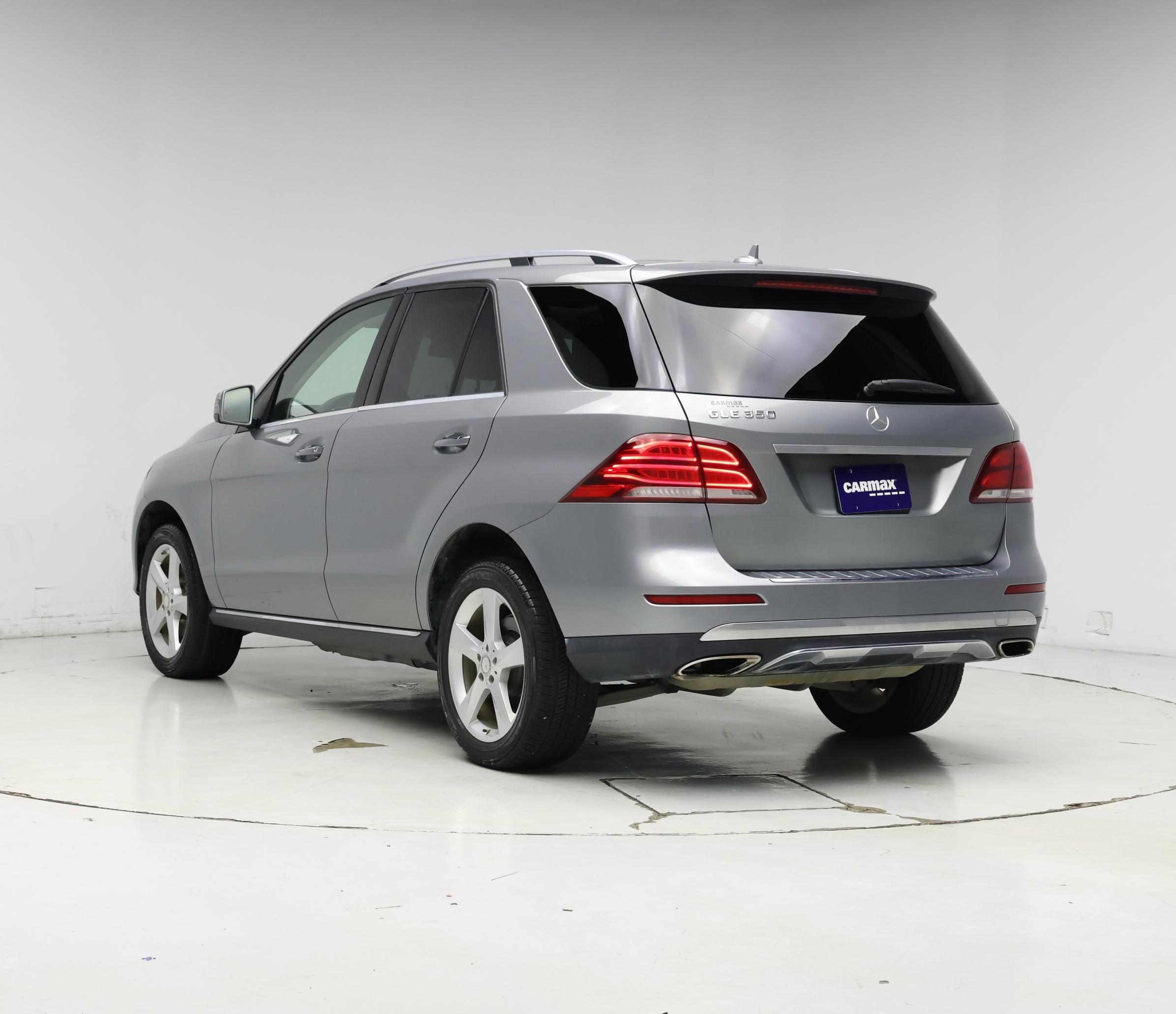 Thumbnail: 2016 Mercedes-Benz GLE - 2