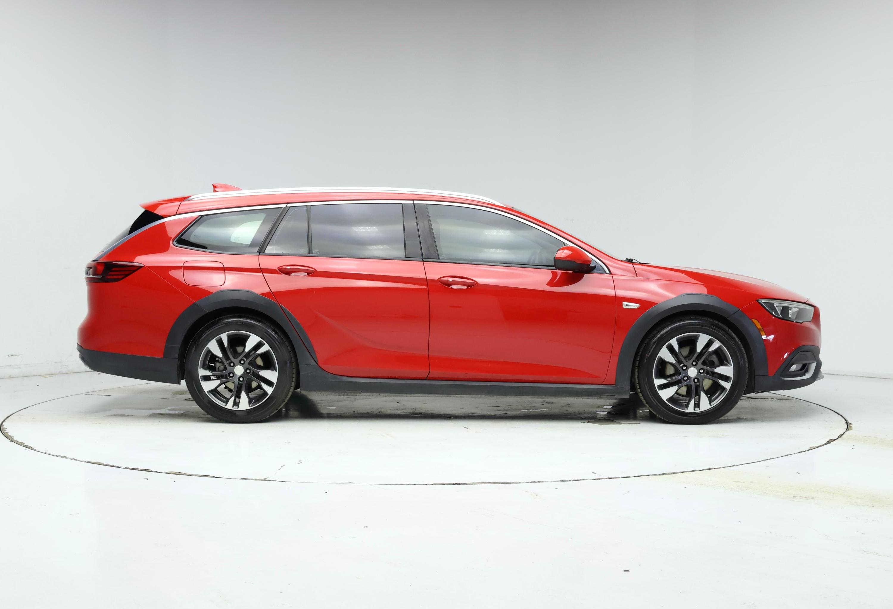 Thumbnail: 2019 Buick Regal - 7