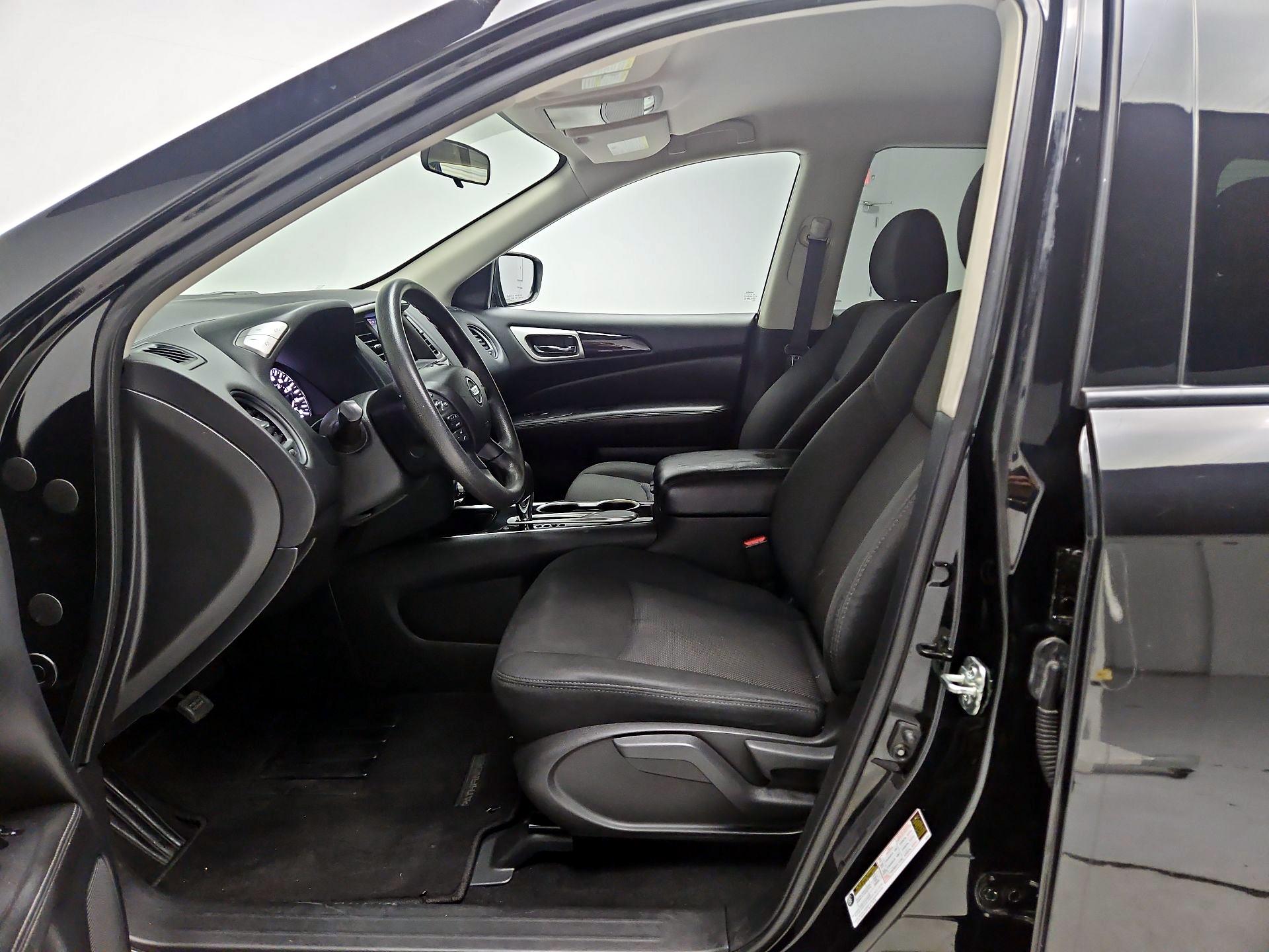 Thumbnail: 2020 Nissan Pathfinder - 11