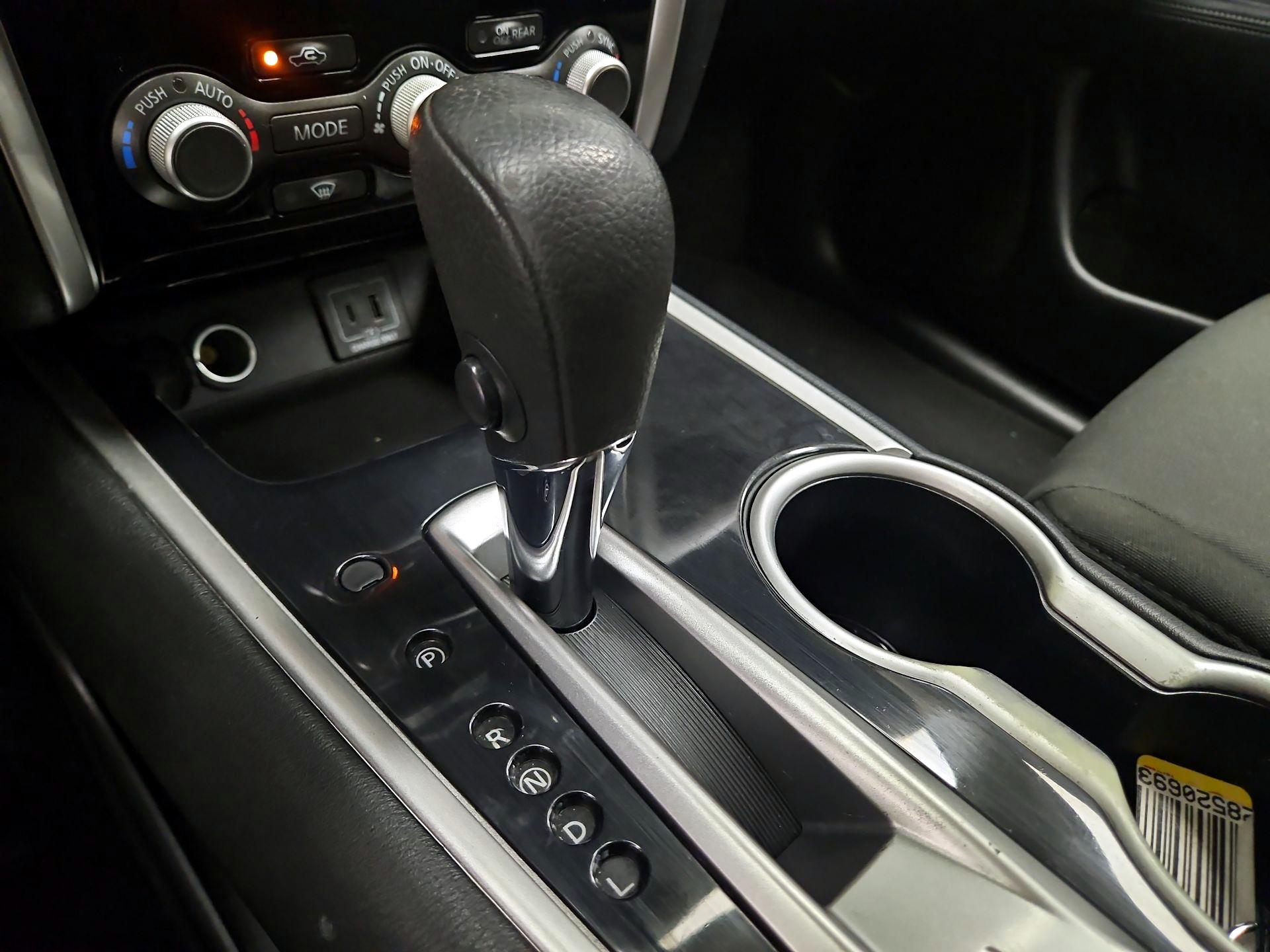 Thumbnail: 2020 Nissan Pathfinder - 17