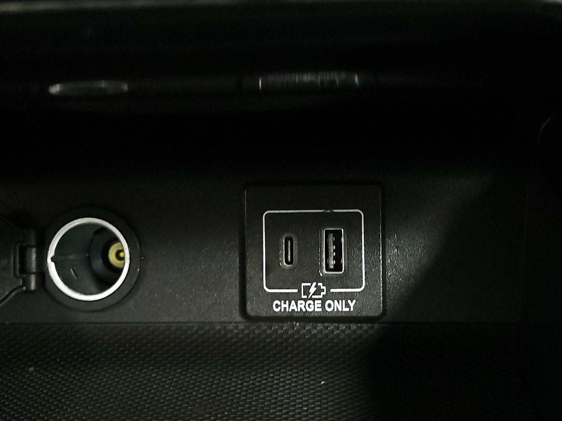 Thumbnail: 2020 Nissan Pathfinder - 18