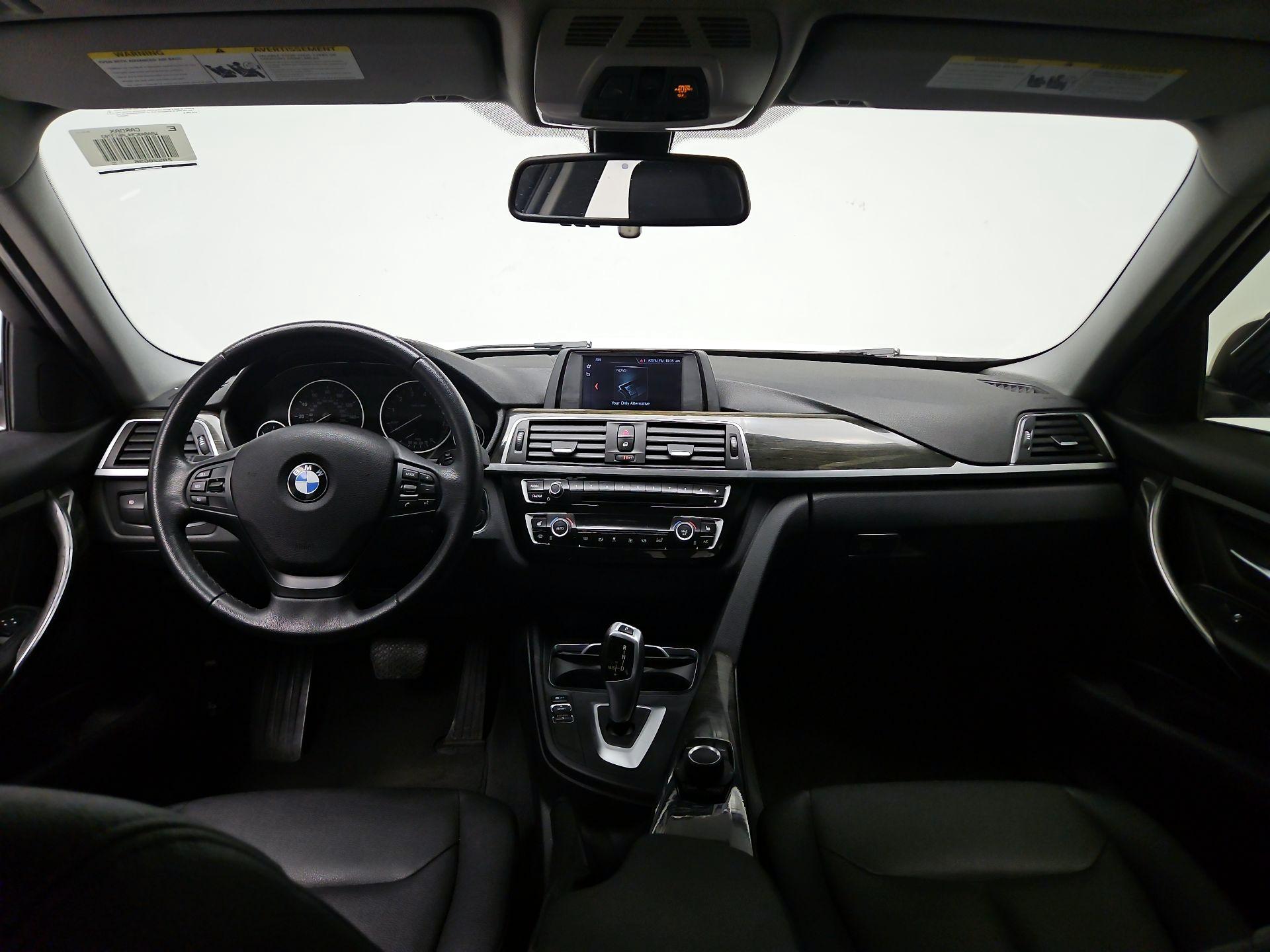 Thumbnail: 2018 BMW 3 Series - 9