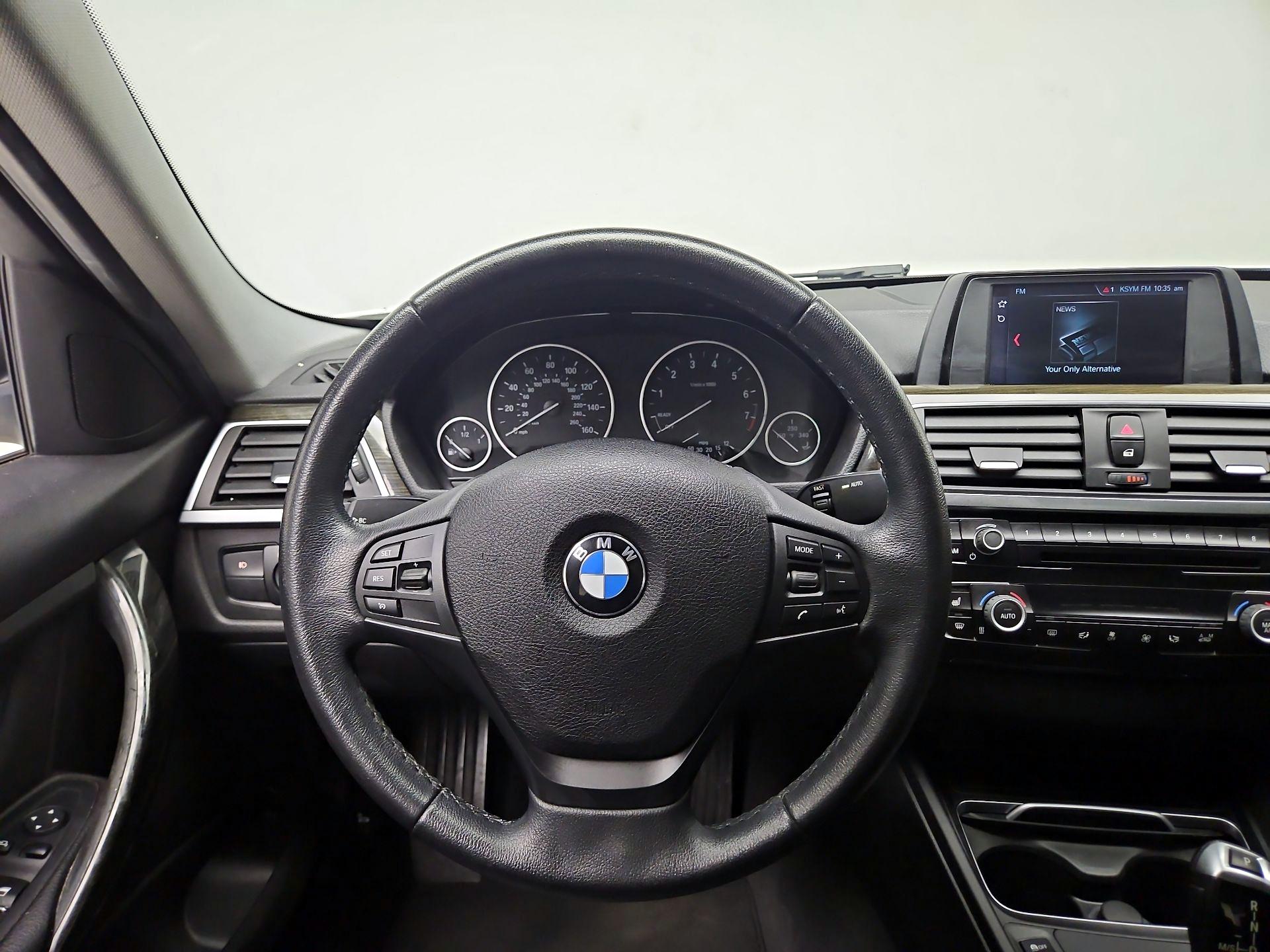 Thumbnail: 2018 BMW 3 Series - 10